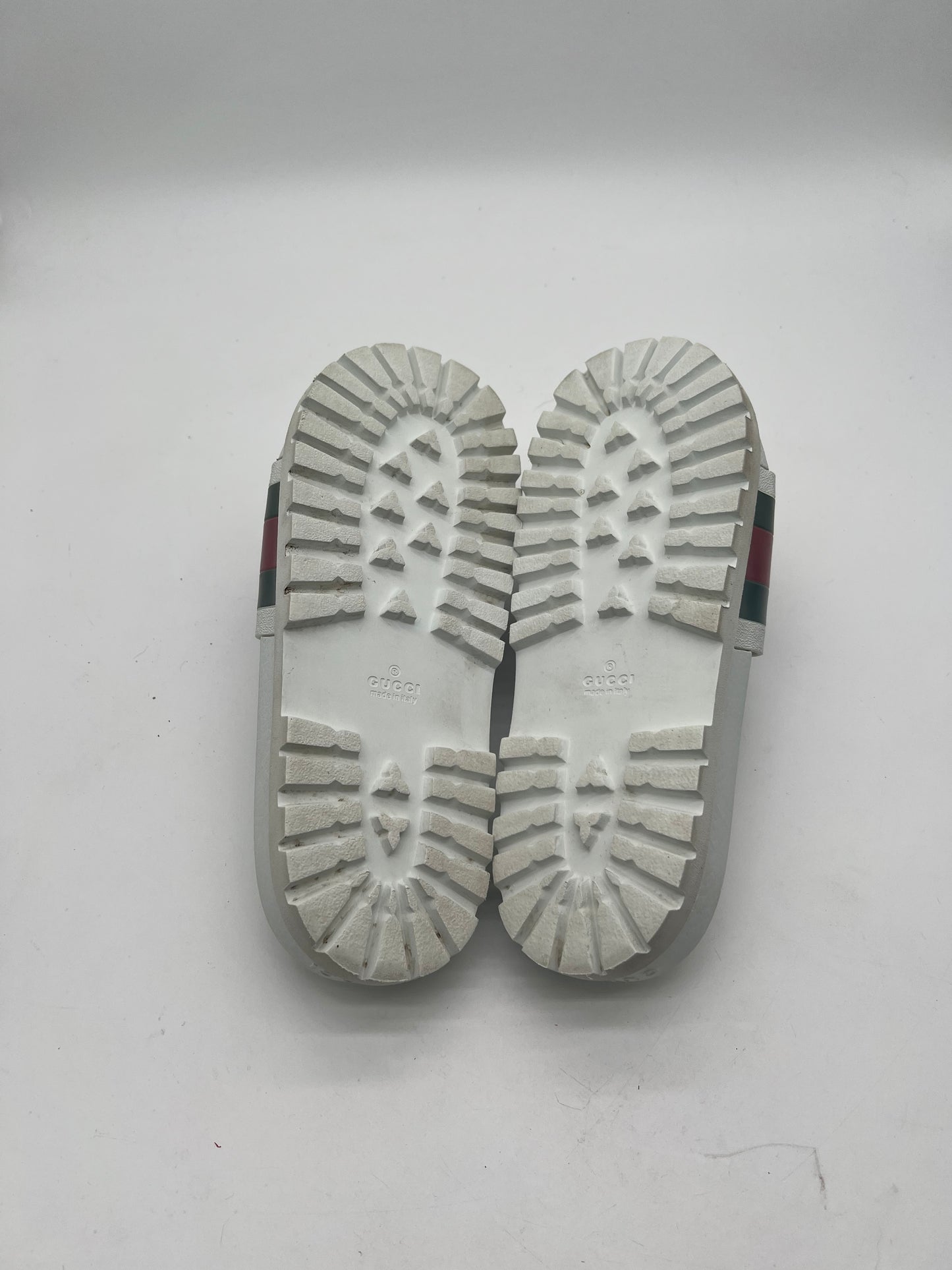 Gucci Pursuit Pool Slides White