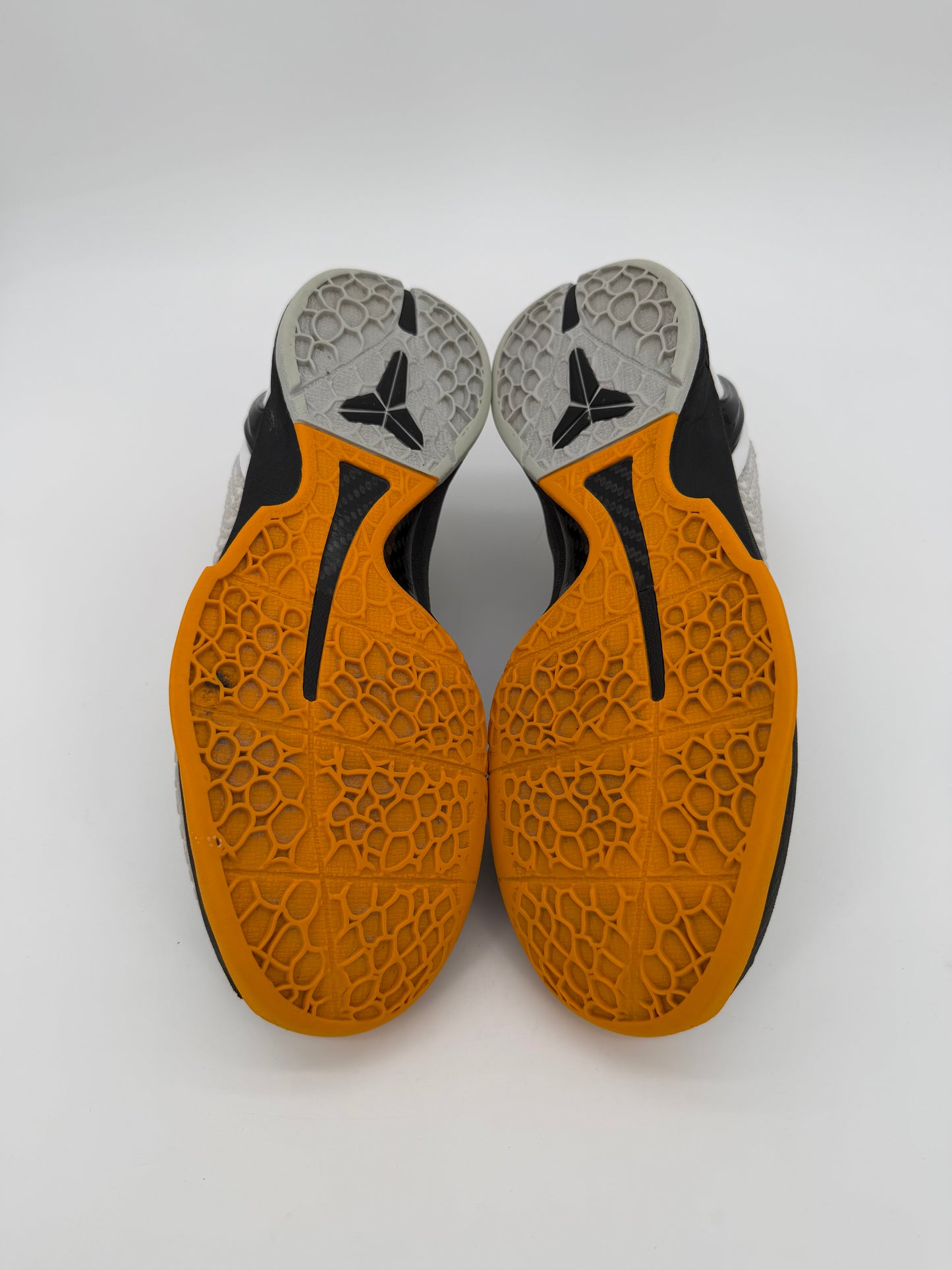 Kobe 6 Protro Playoff Pack White Del Sol