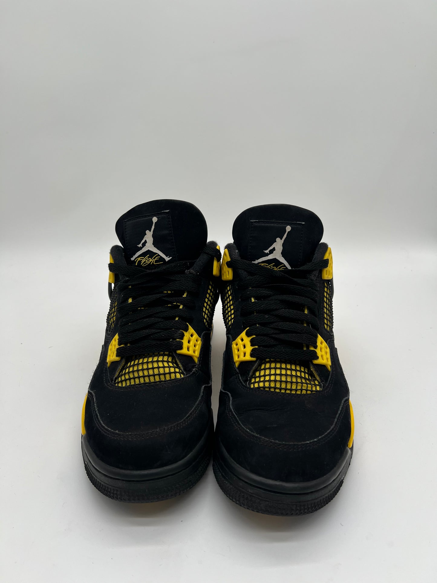 Jordan 4 Retro Thunder (2023)