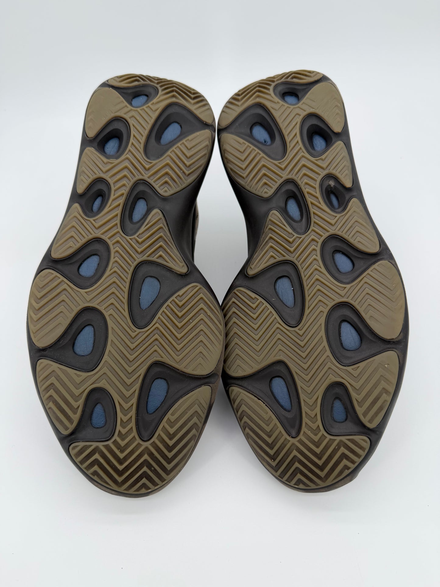 adidas Yeezy 700 V3 Clay Brown