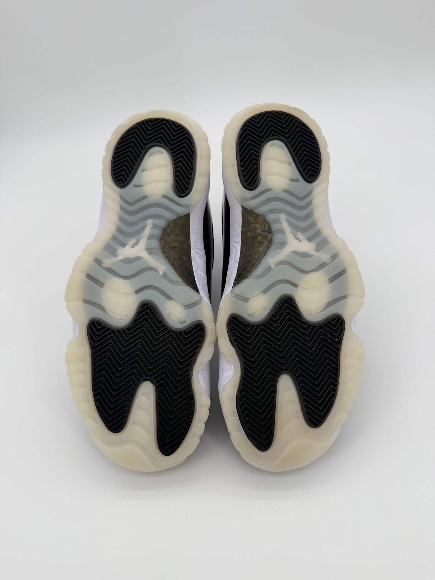 Jordan 11 Retro DMP Gratitude (2023)