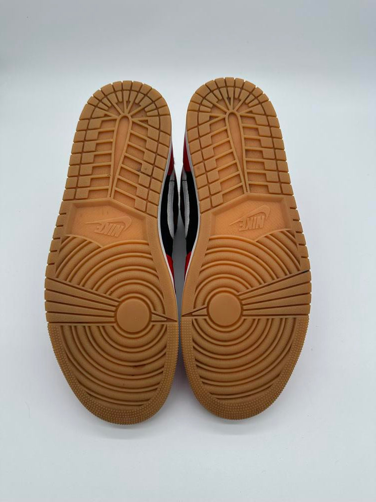 Jordan 1 Mid SE Christmas