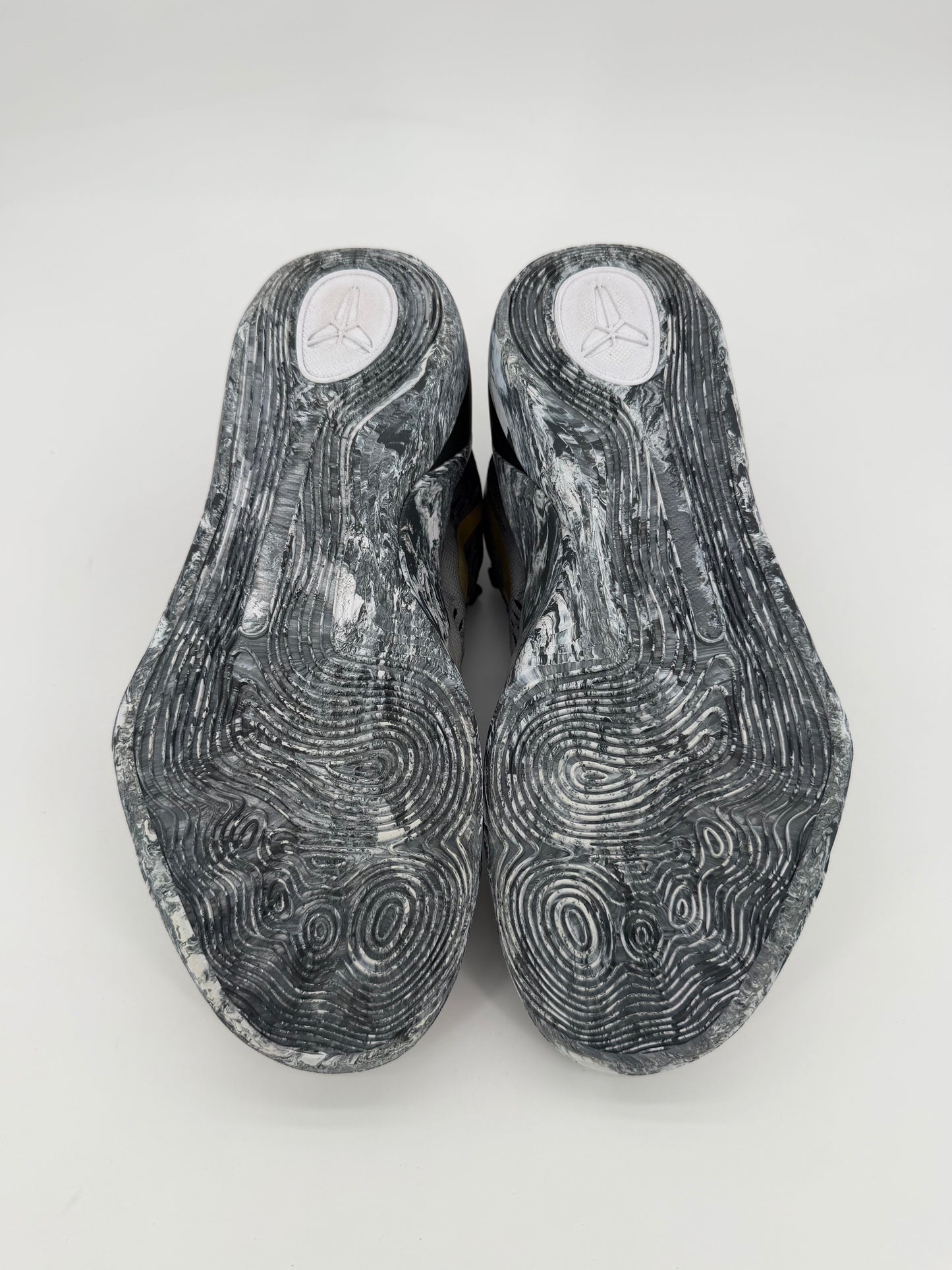 Nike Kobe 9 EM Low Protro Mambacita