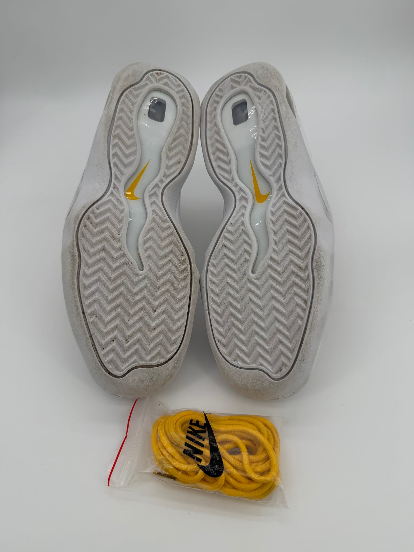 Nike Air Bakin SP Supreme White
