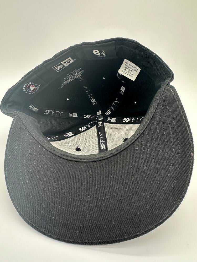 New Era Boston Triple Black Out Fitted