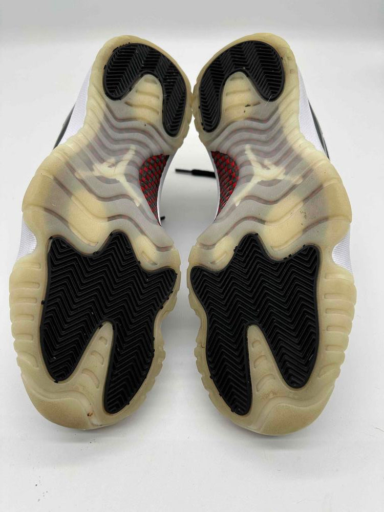 Jordan 11 Retro Low 72-10