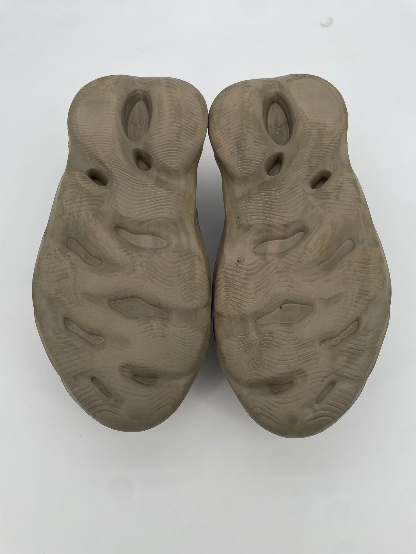adidas Yeezy Foam RNNR Sulfur