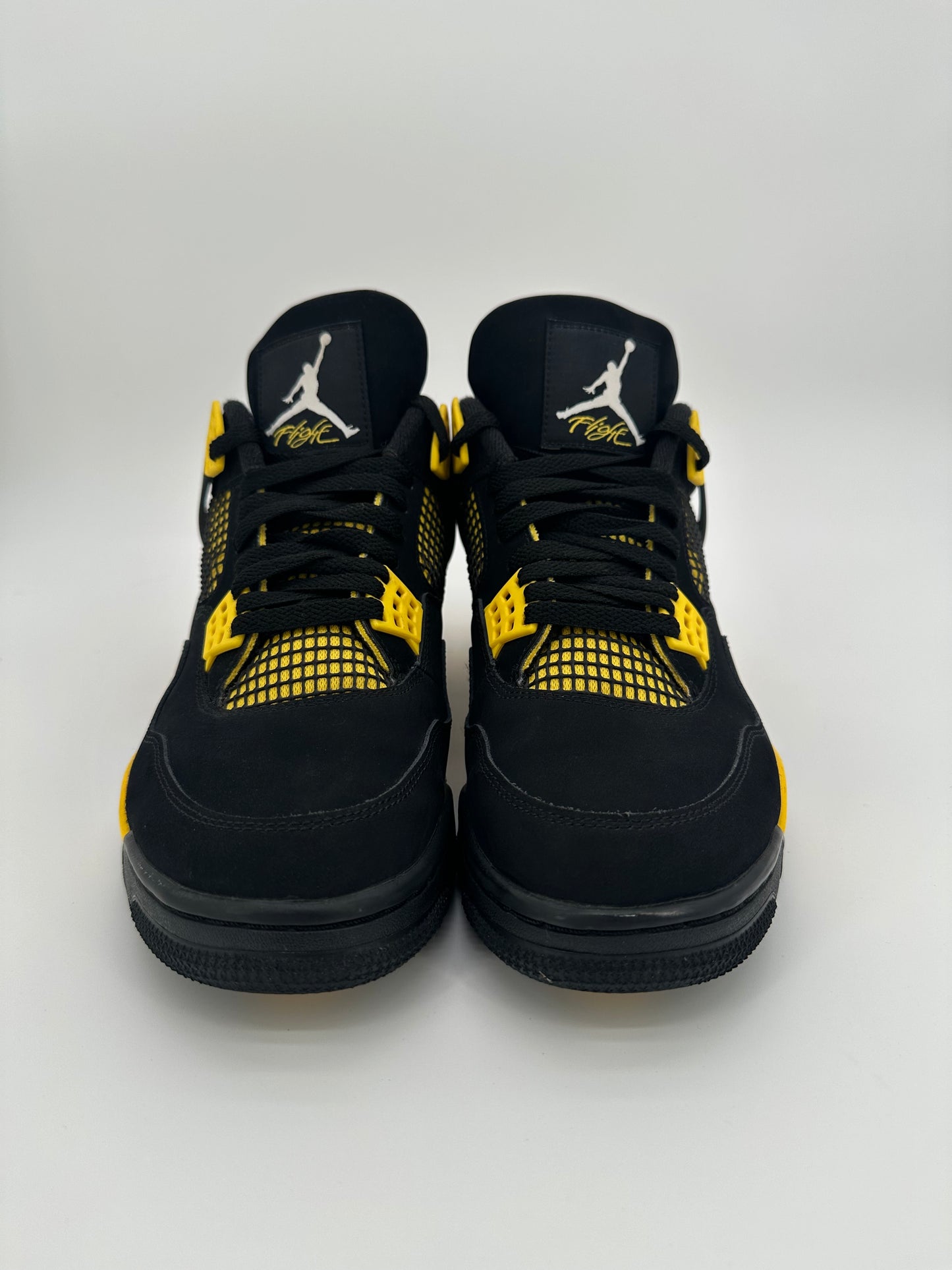 Jordan 4 Retro Thunder (2023)
