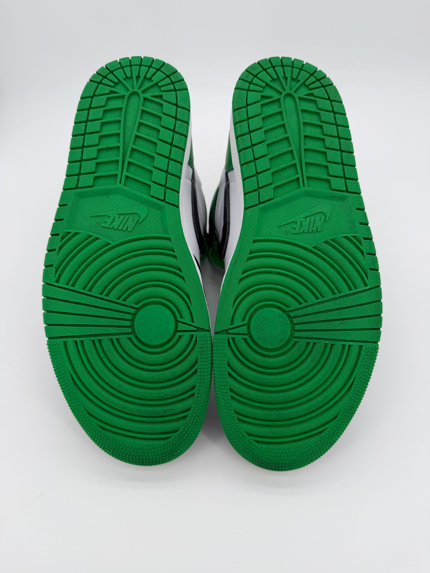 Jordan 1 Retro High OG Lucky Green