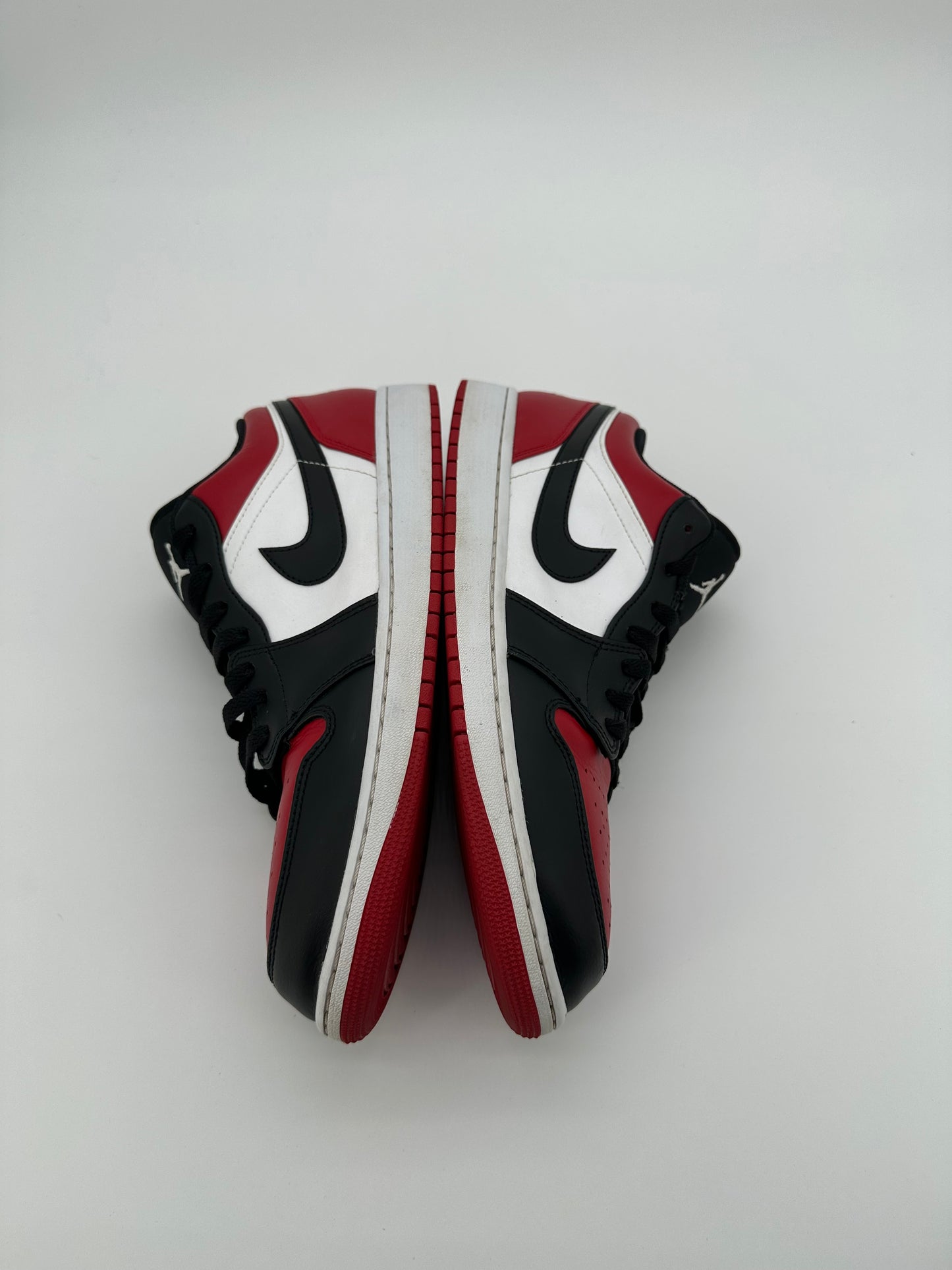 Jordan 1 Low Bred Toe