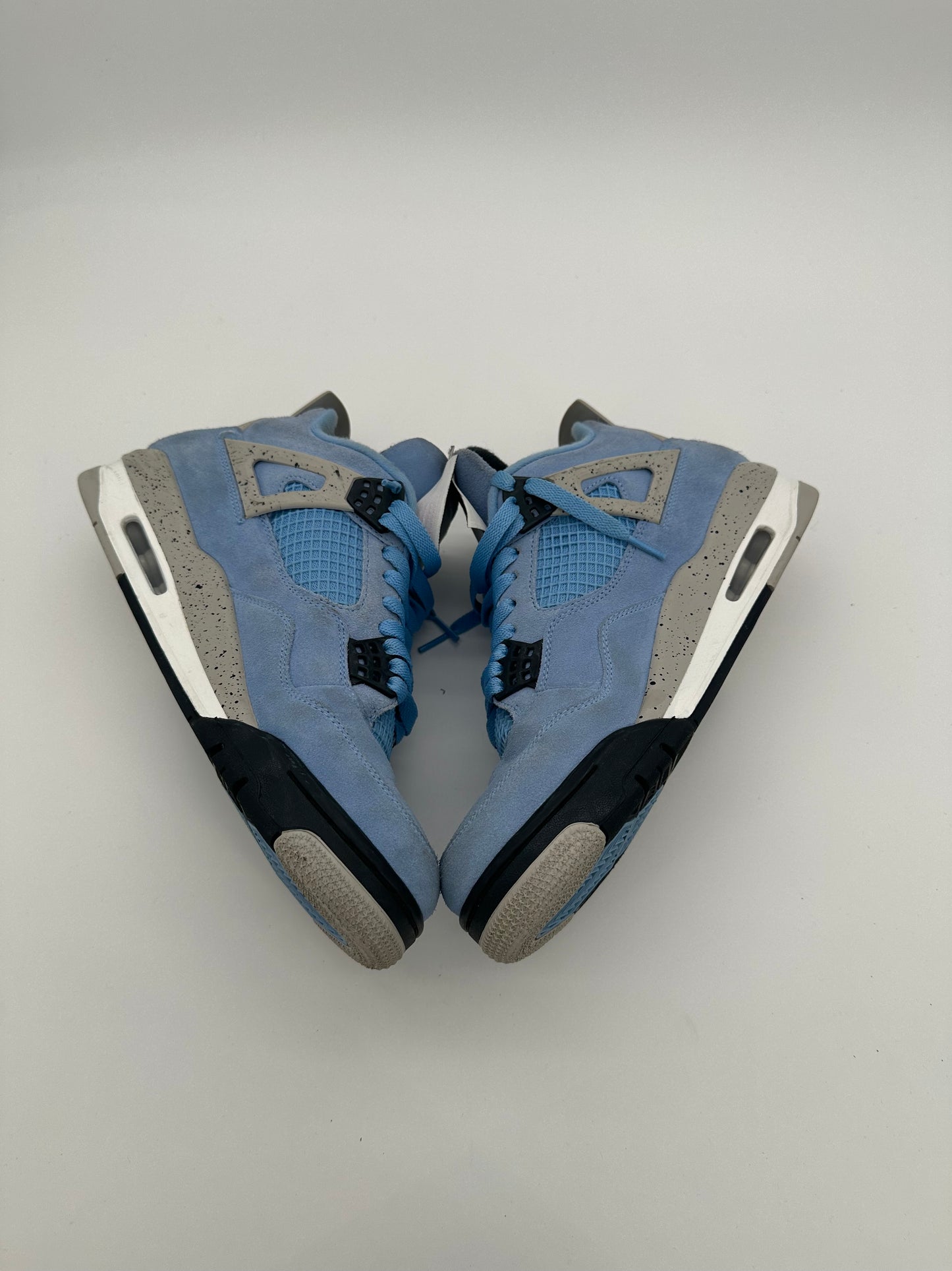 Jordan 4 Retro University Blue