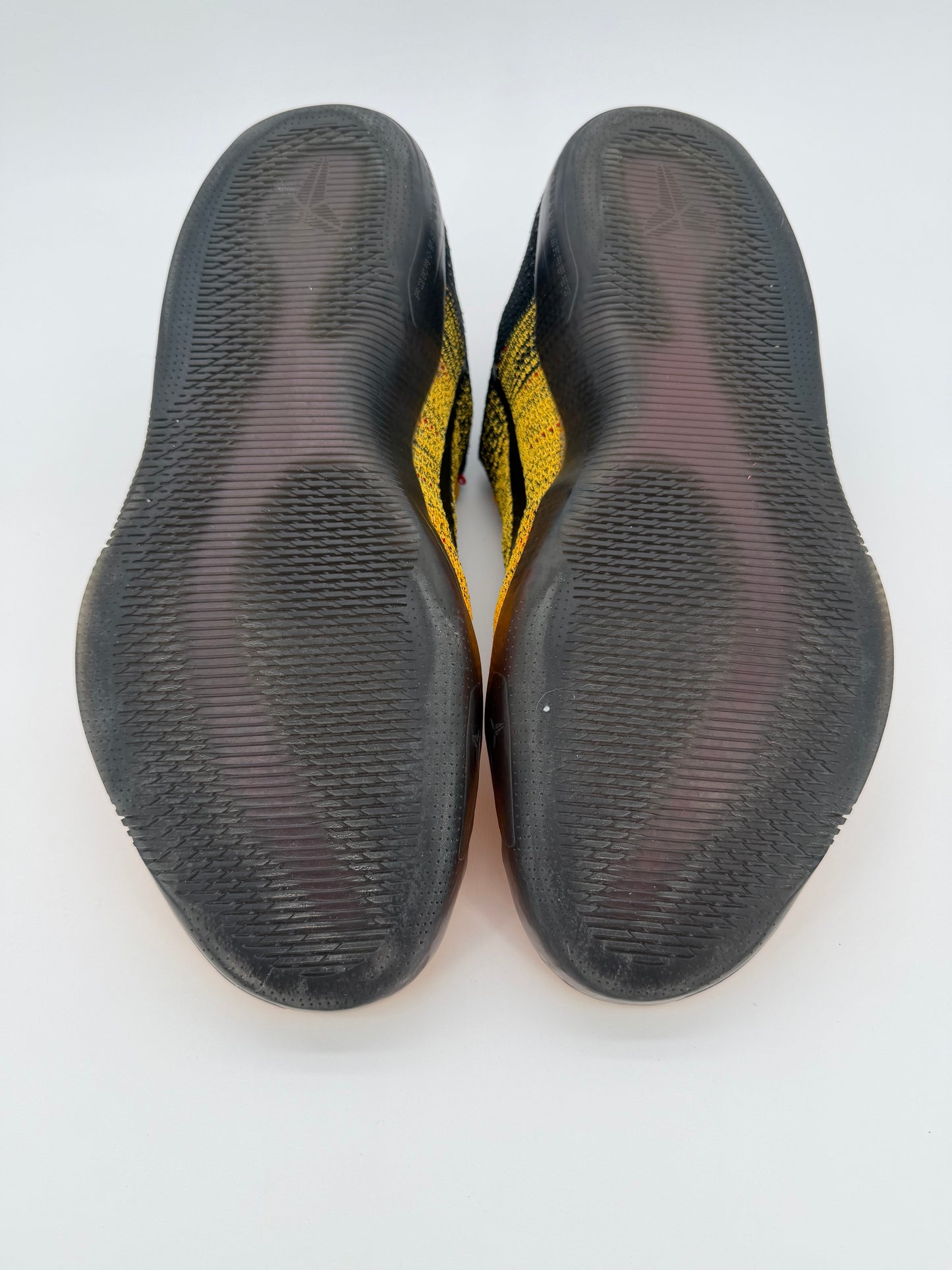 Nike Kobe 11 Elite Low Bruce Lee