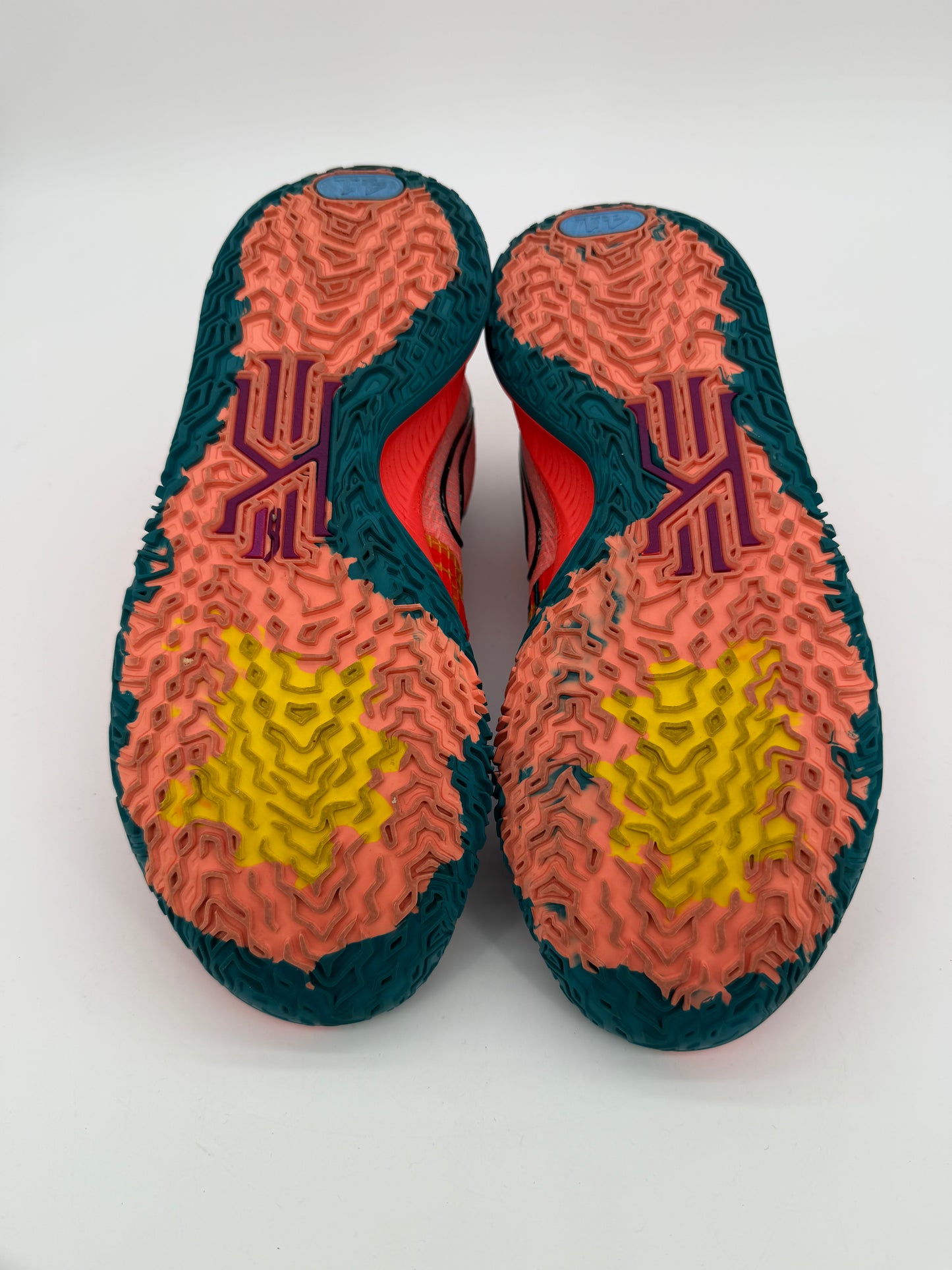 Nike Kyrie 4 Low Bright Crimson Aquatone