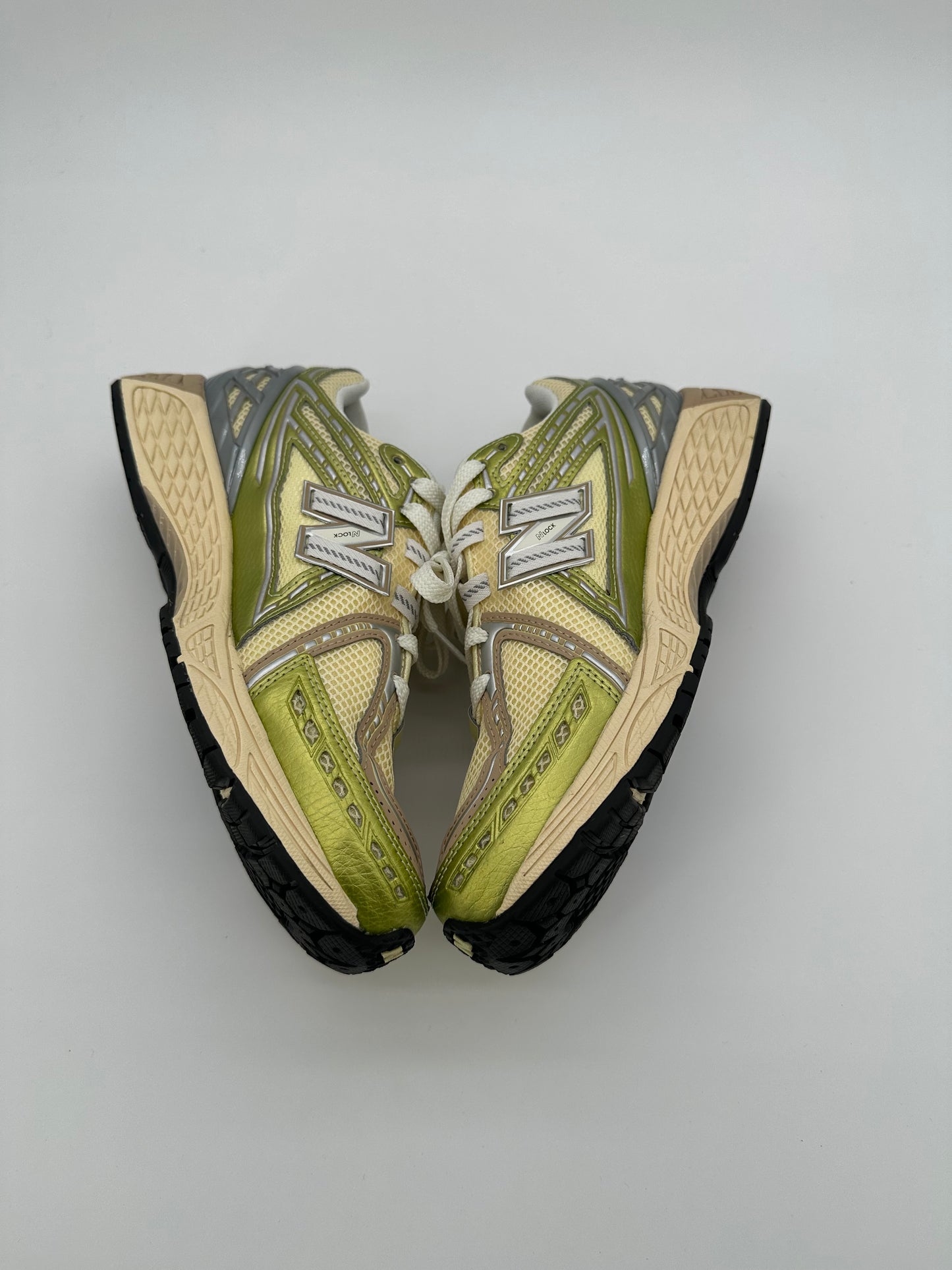 New Balance 1906R Yellow Parchment