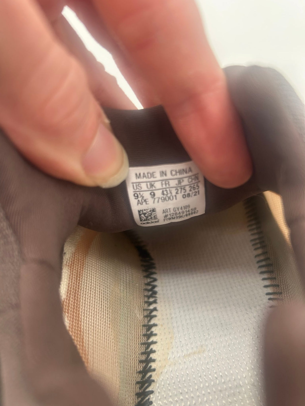 adidas Yeezy 700 V3 Copper Fade