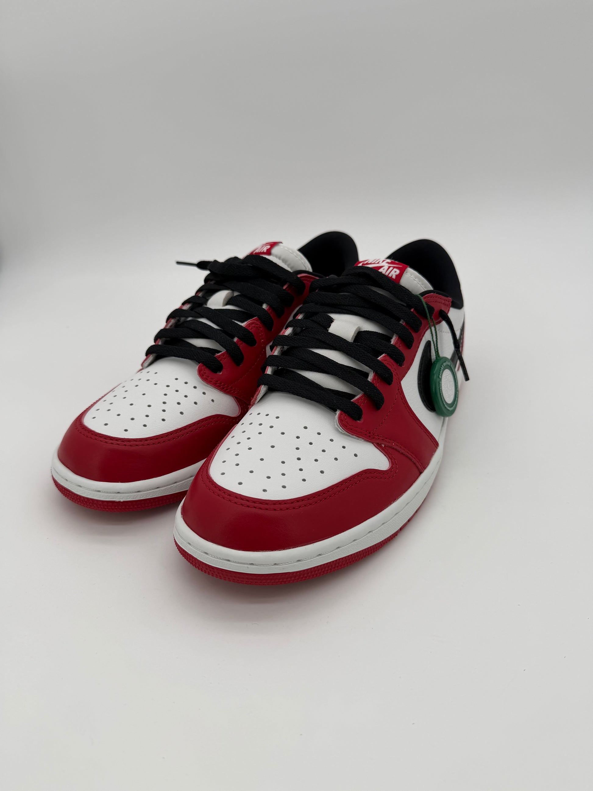 Jordan 1 Retro Low OG Chicago (2025)