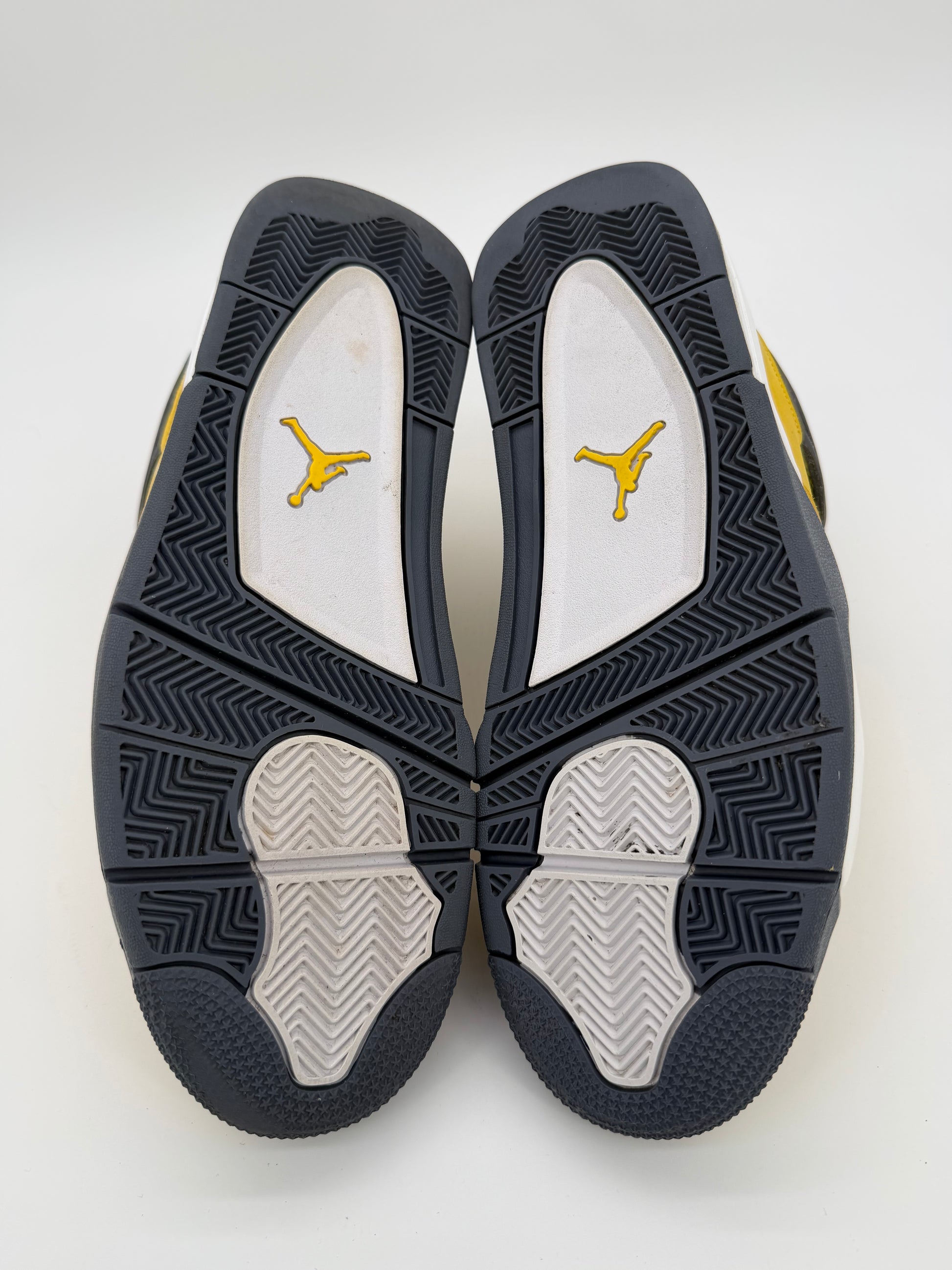 Jordan 4 Retro Lightning (2021)