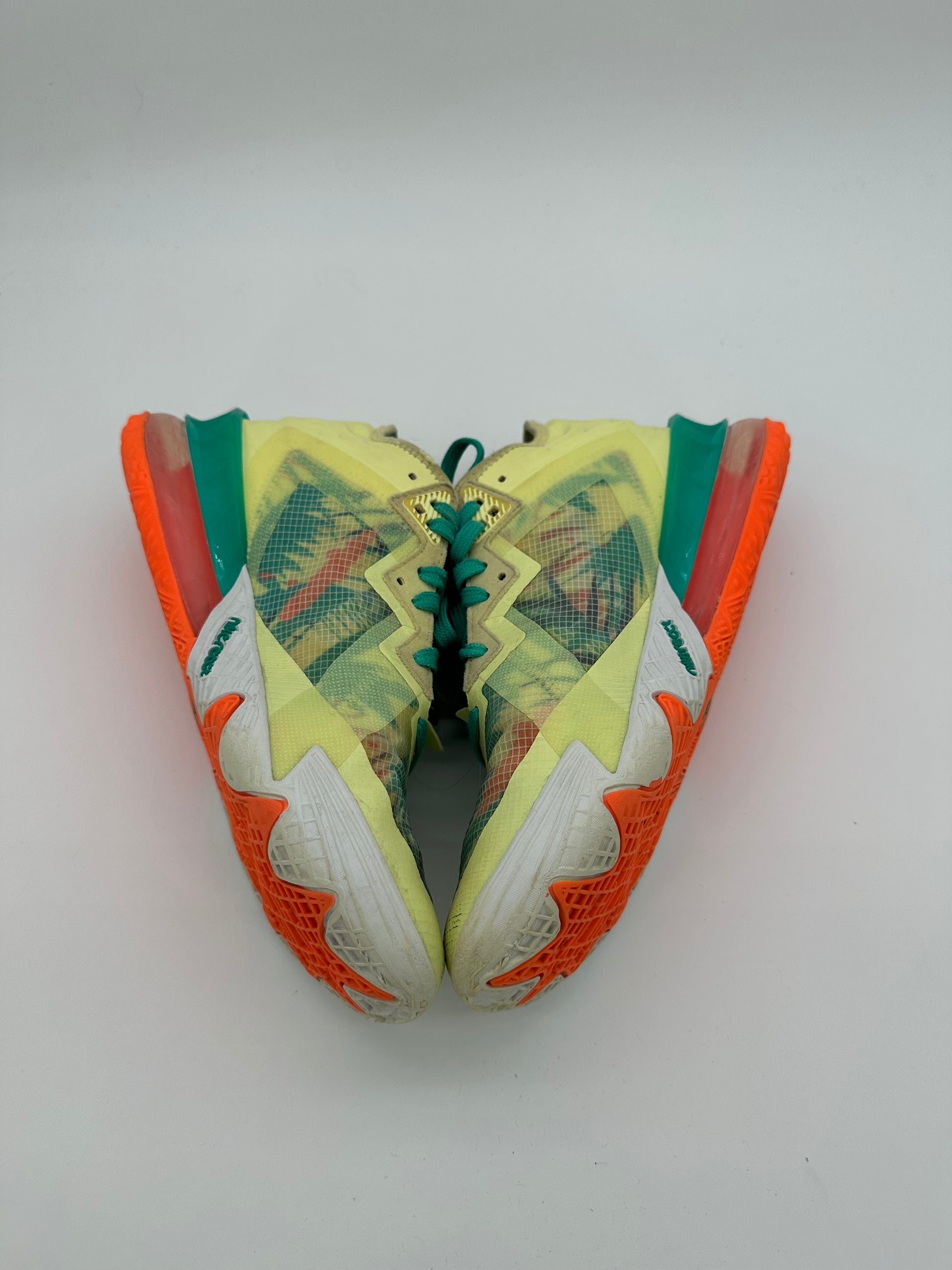 Nike LeBron 18 Low LeBronald Palmer