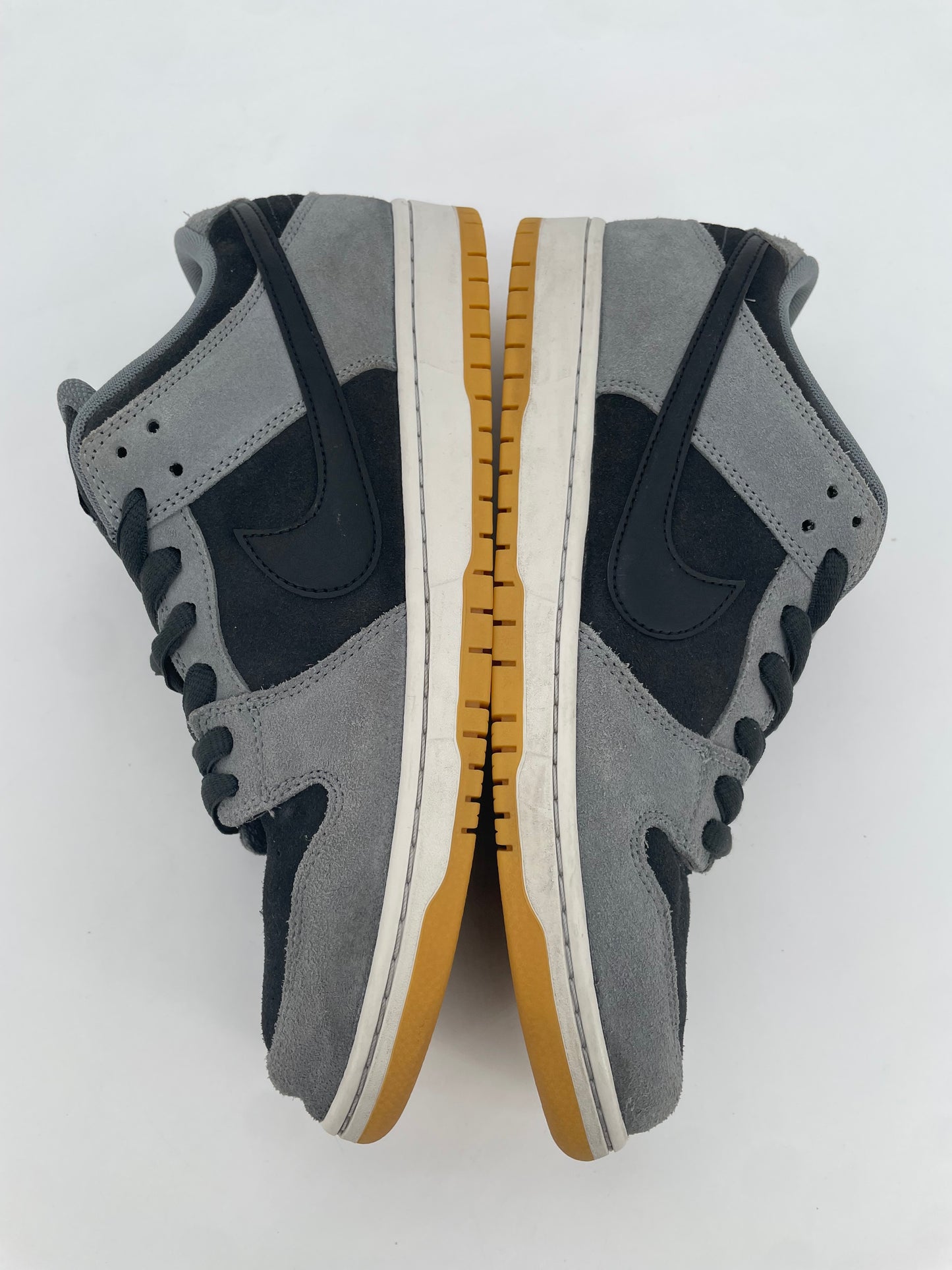 Nike SB Dunk Low Dark Smoke Grey