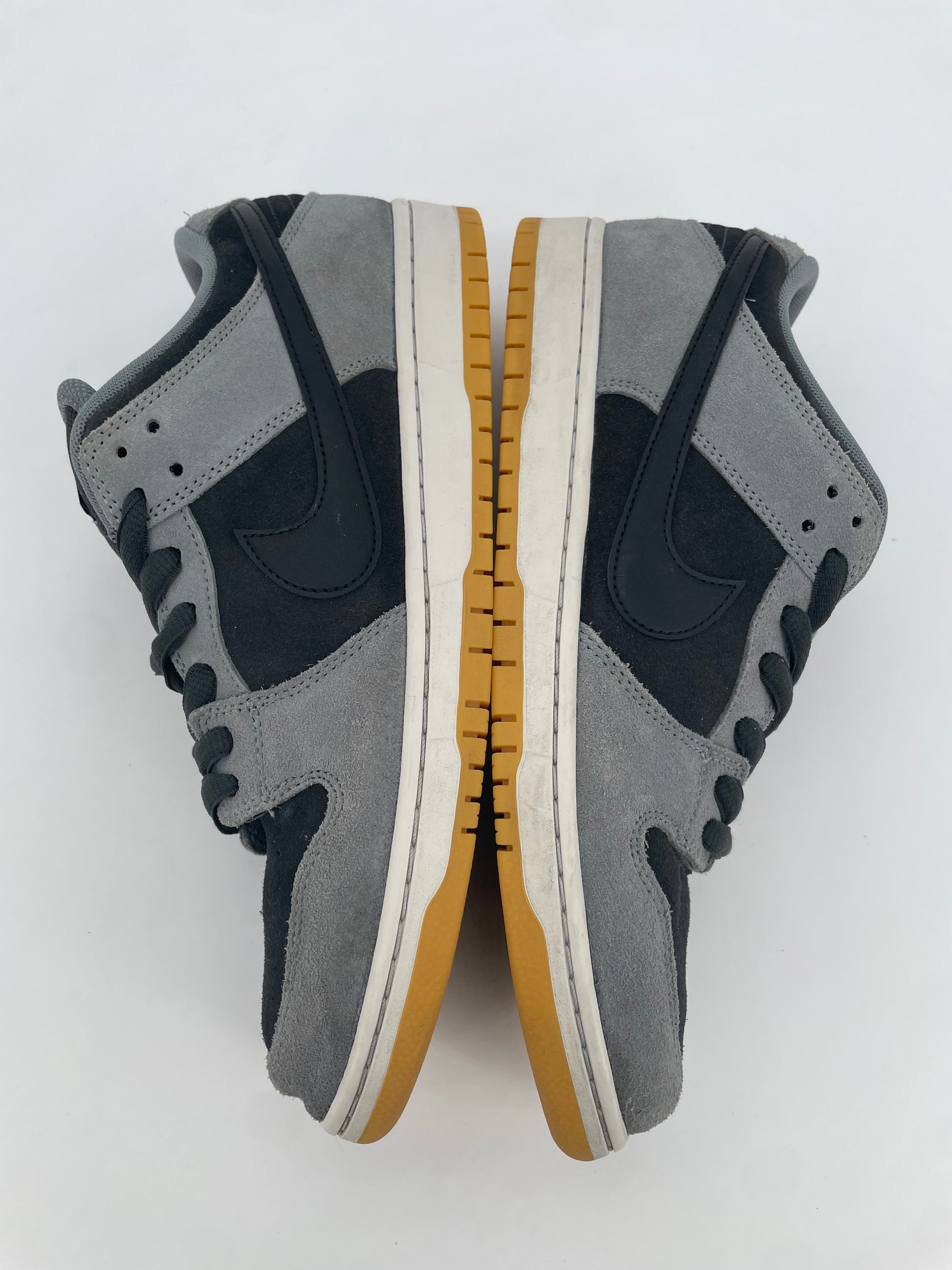 Nike SB Dunk Low Dark Smoke Grey