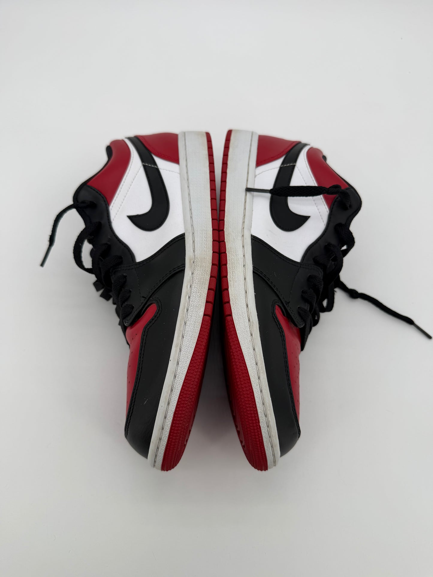 Jordan 1 Low Bred Toe