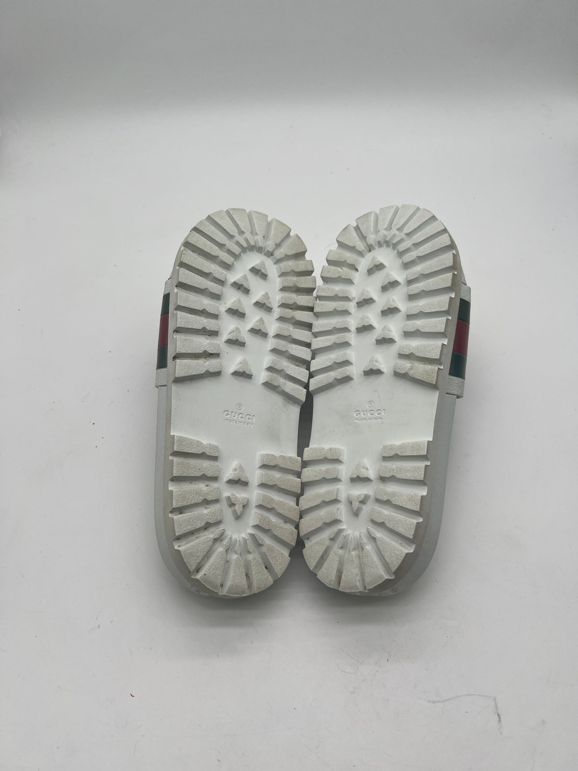 Gucci Pursuit Pool Slides White