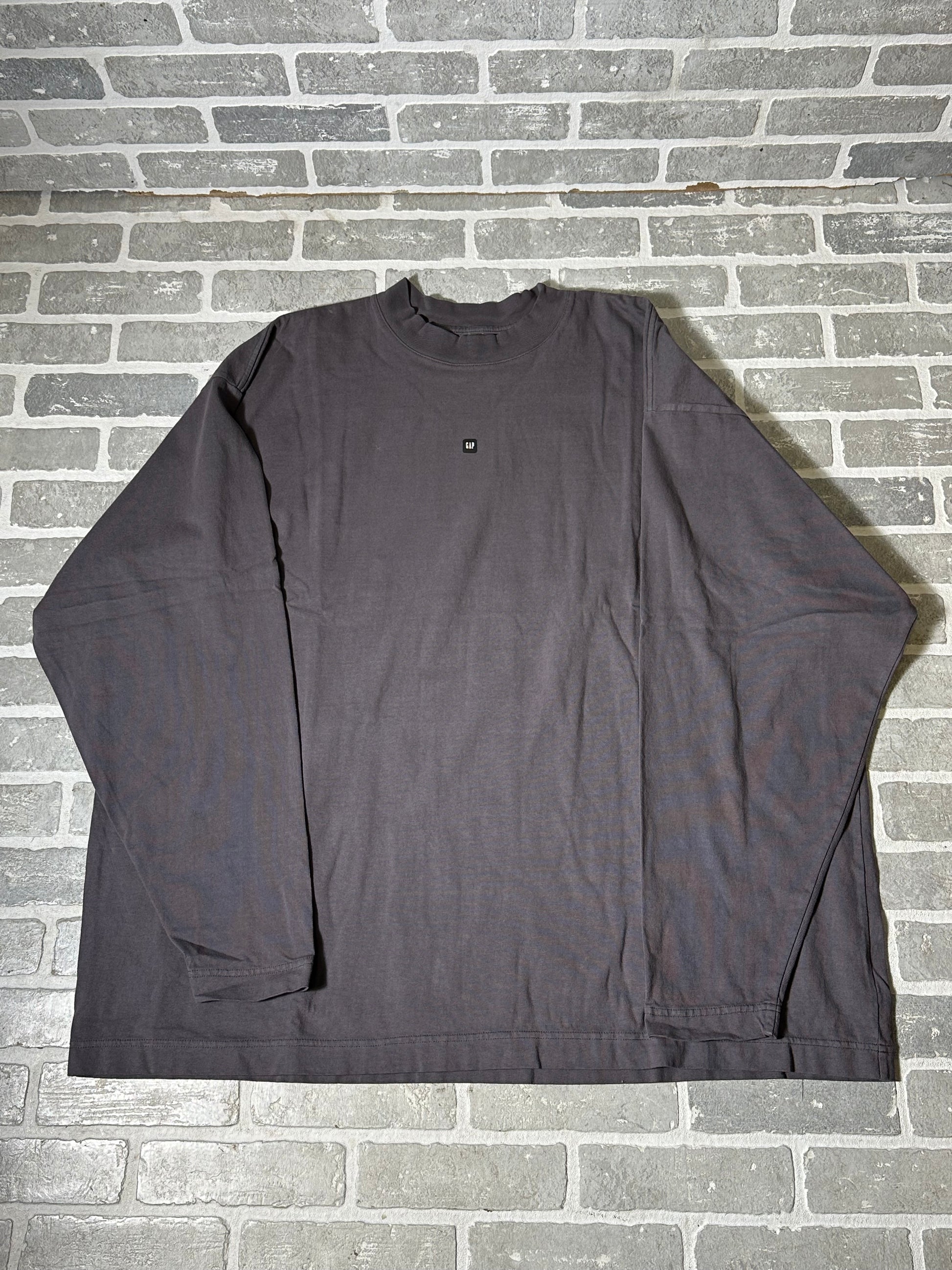 YZY Gap Longsleeve Stone
