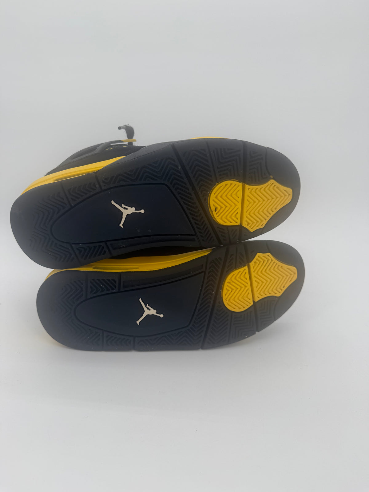 Jordan 4 Retro Thunder (2023) (GS)