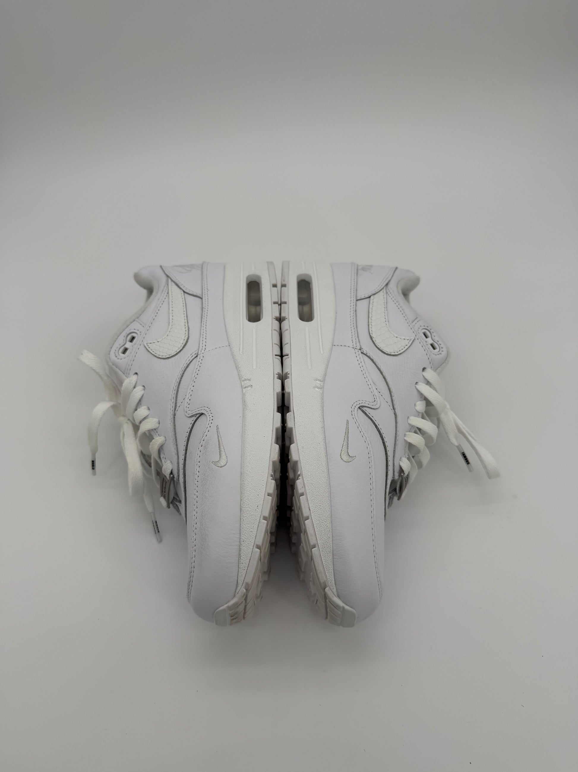 Nike Air Max 1 '87 SP Supreme Triple White