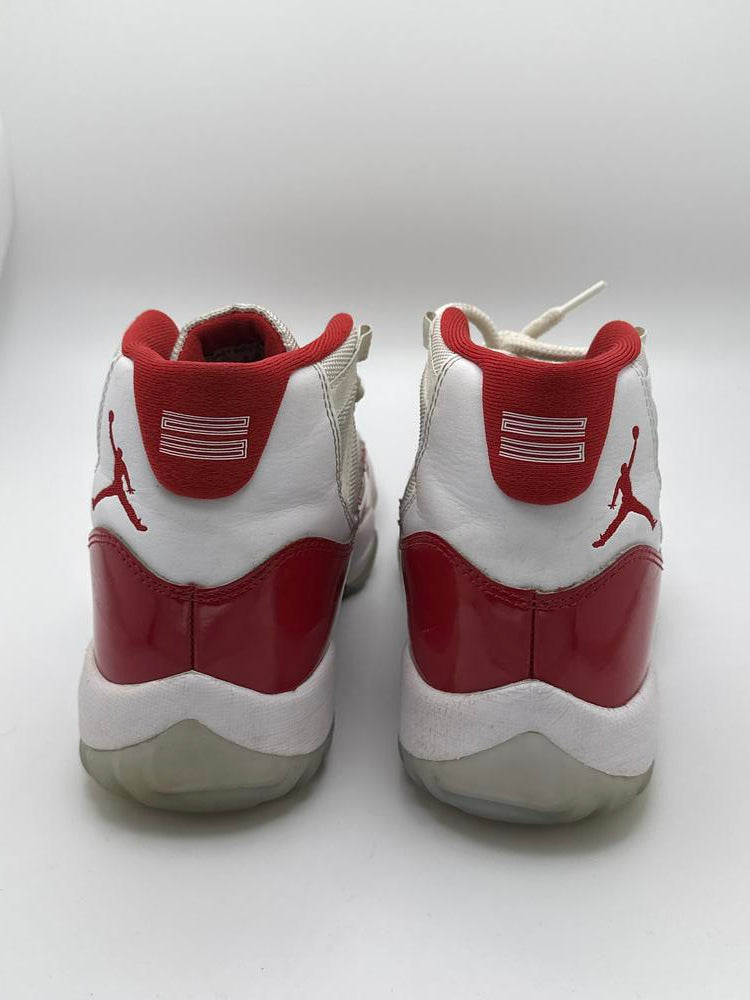 Jordan 11 Retro Cherry (2022)