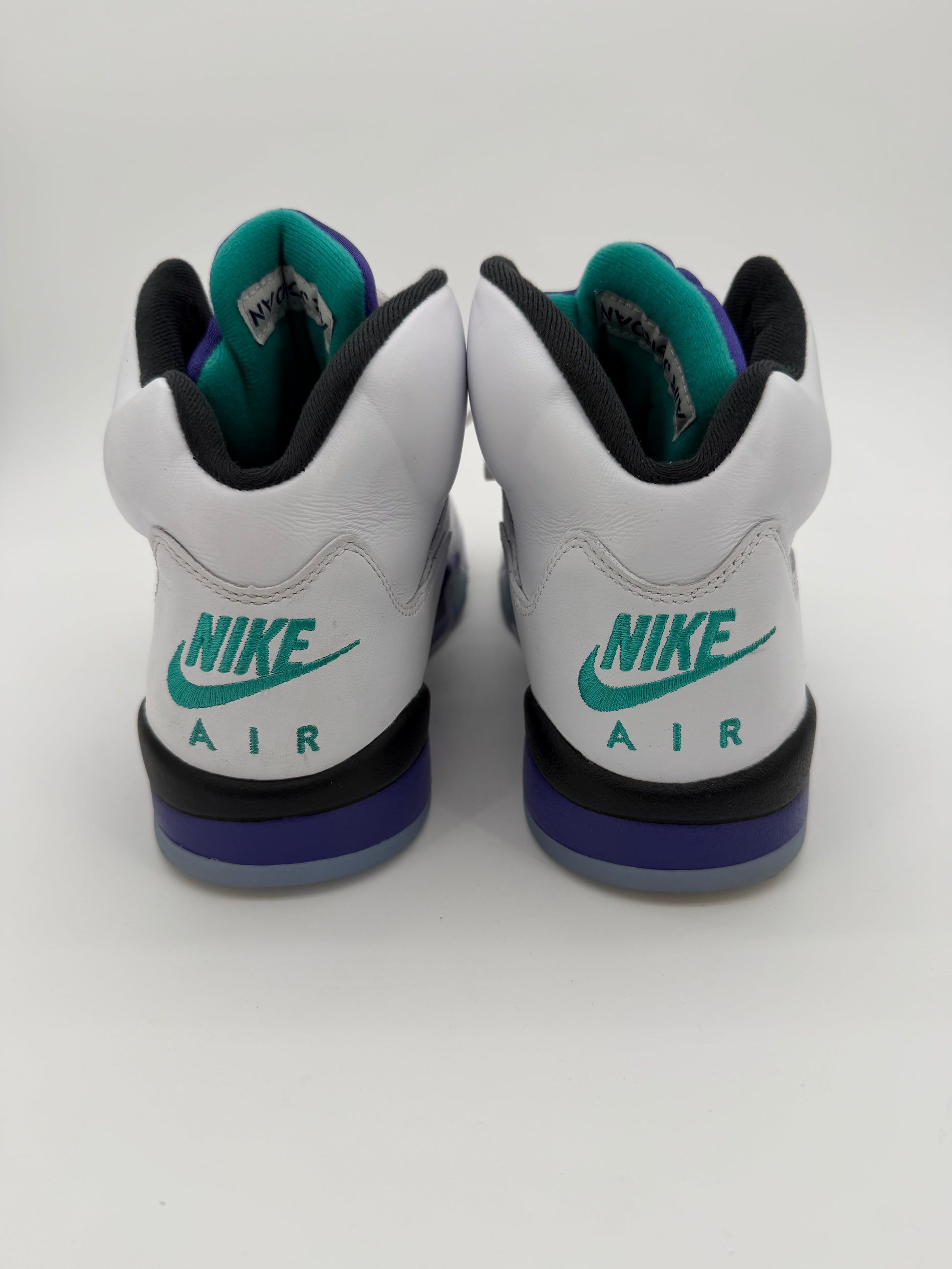 Jordan 5 Retro Grape (2025)