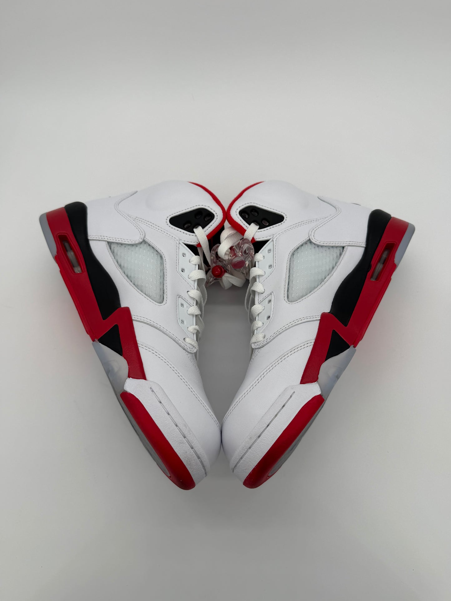Jordan 5 Retro Fire Red Black Tongue (2025)