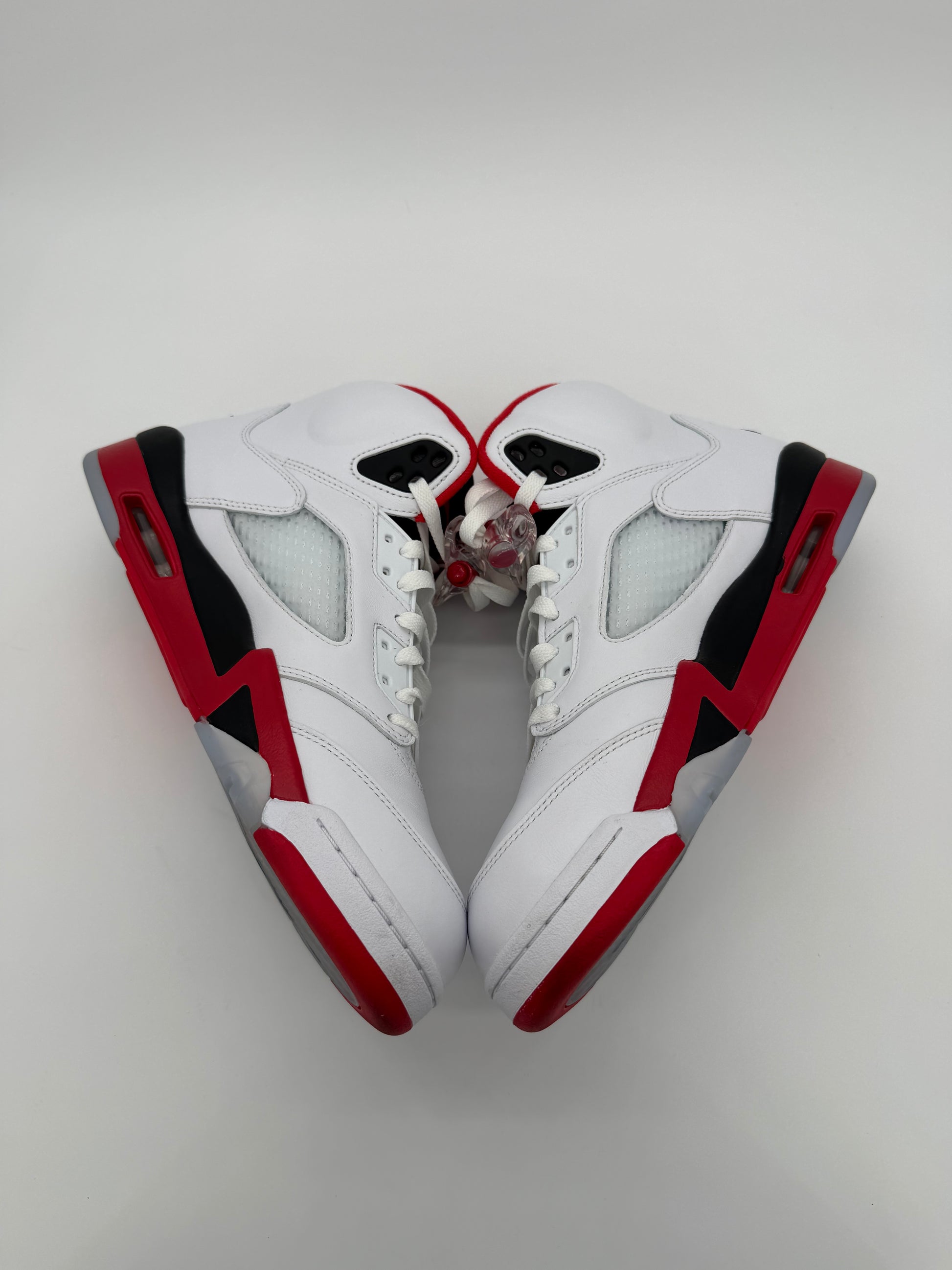 Jordan 5 Retro Fire Red Black Tongue (2025)