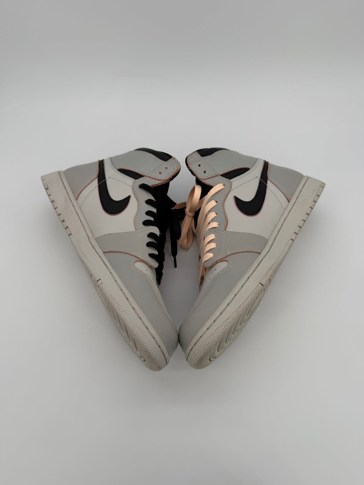 Jordan 1 Retro High OG Defiant SB NYC to Paris