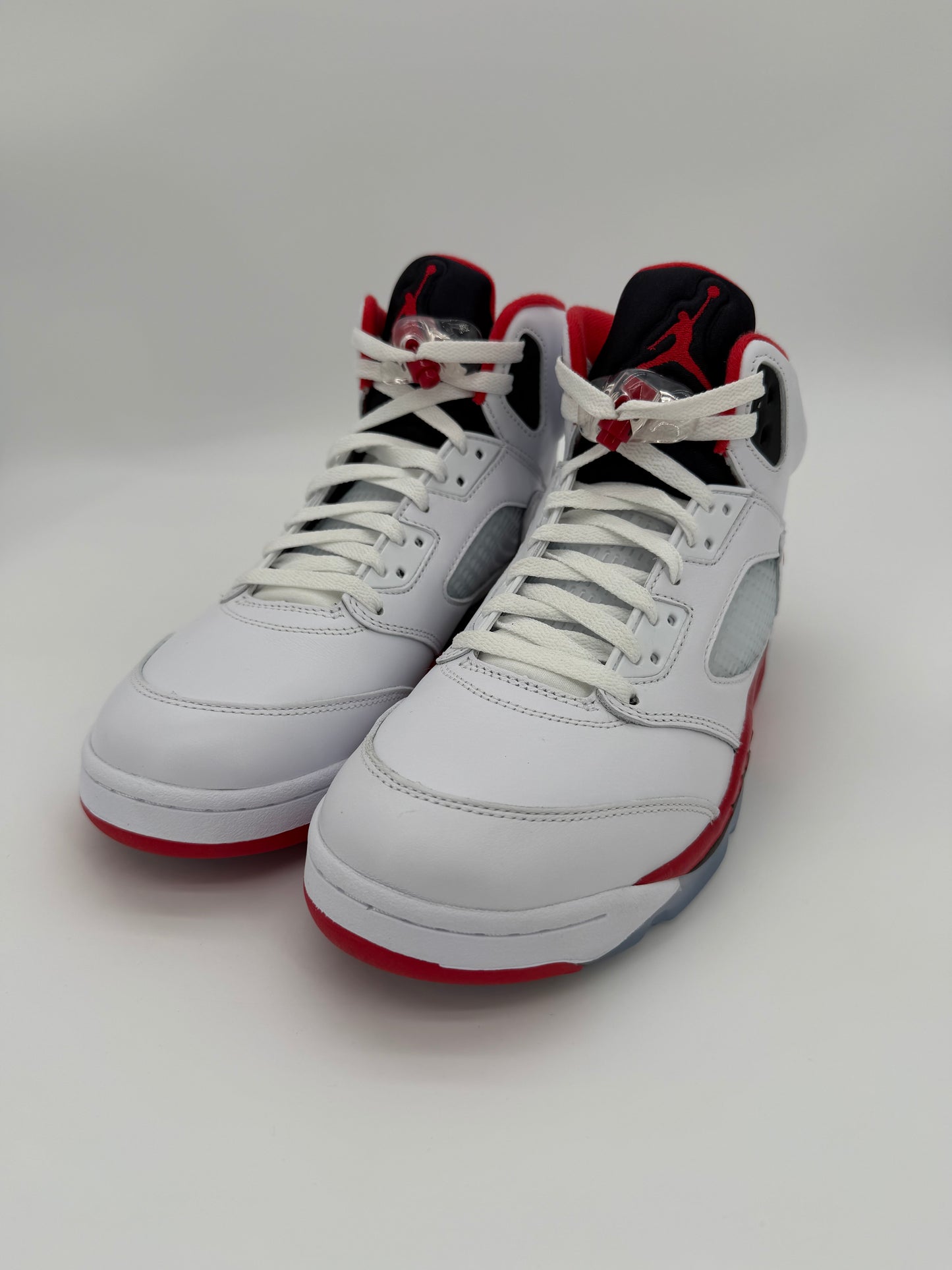 Jordan 5 Retro Fire Red Black Tongue (2025)