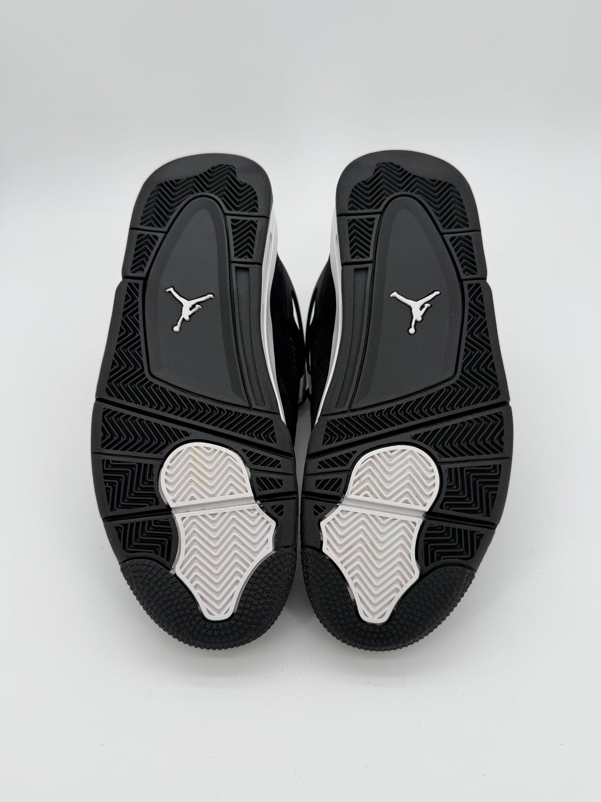 Jordan 4 Retro White Thunder