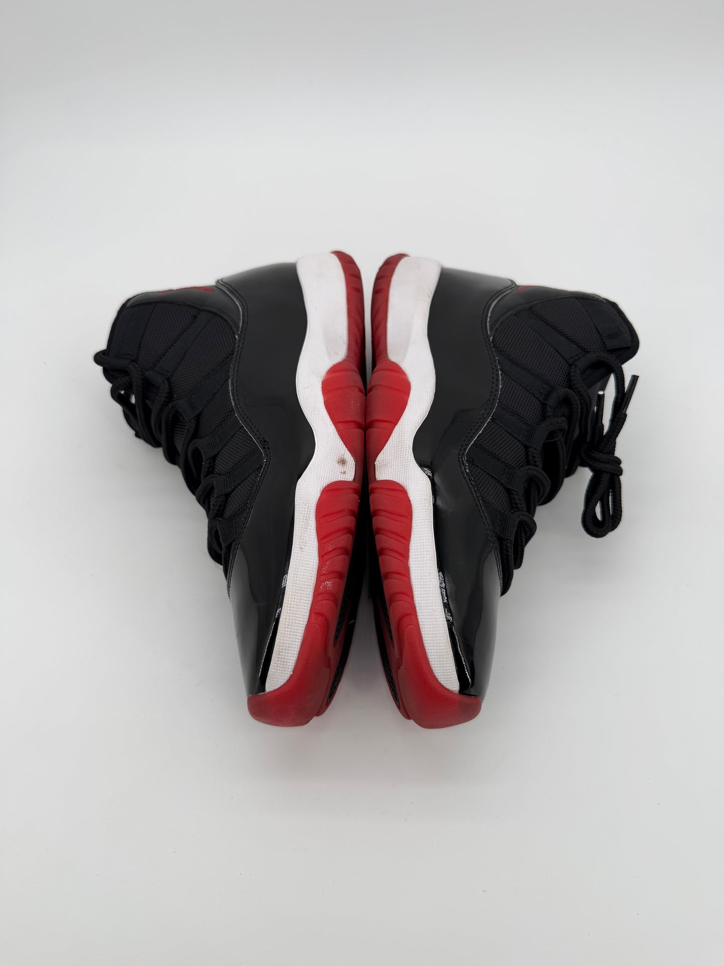 Jordan 11 Retro Playoffs Bred (2019)
