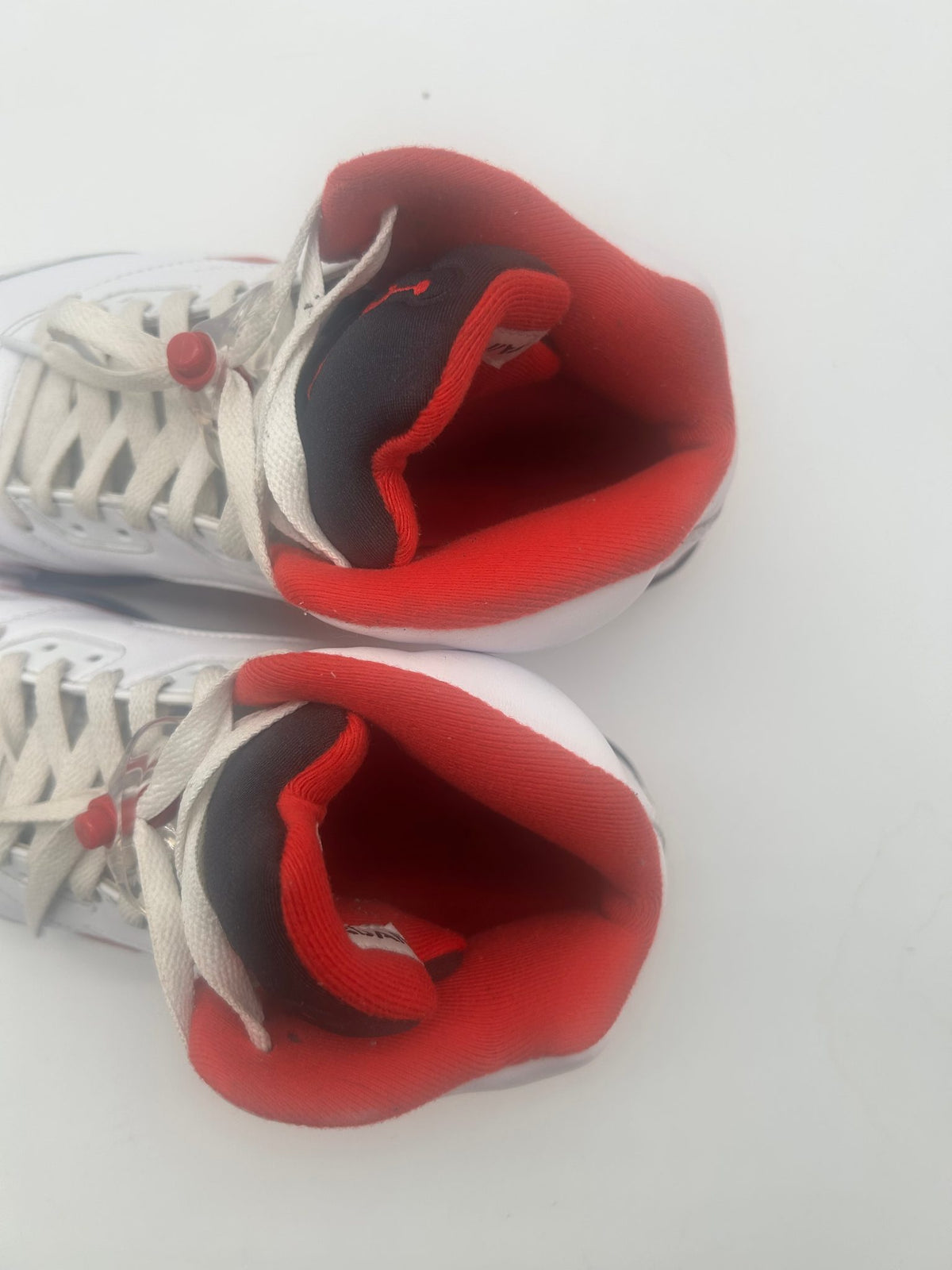 Jordan 5 Retro Fire Red Black Tongue (2025)
