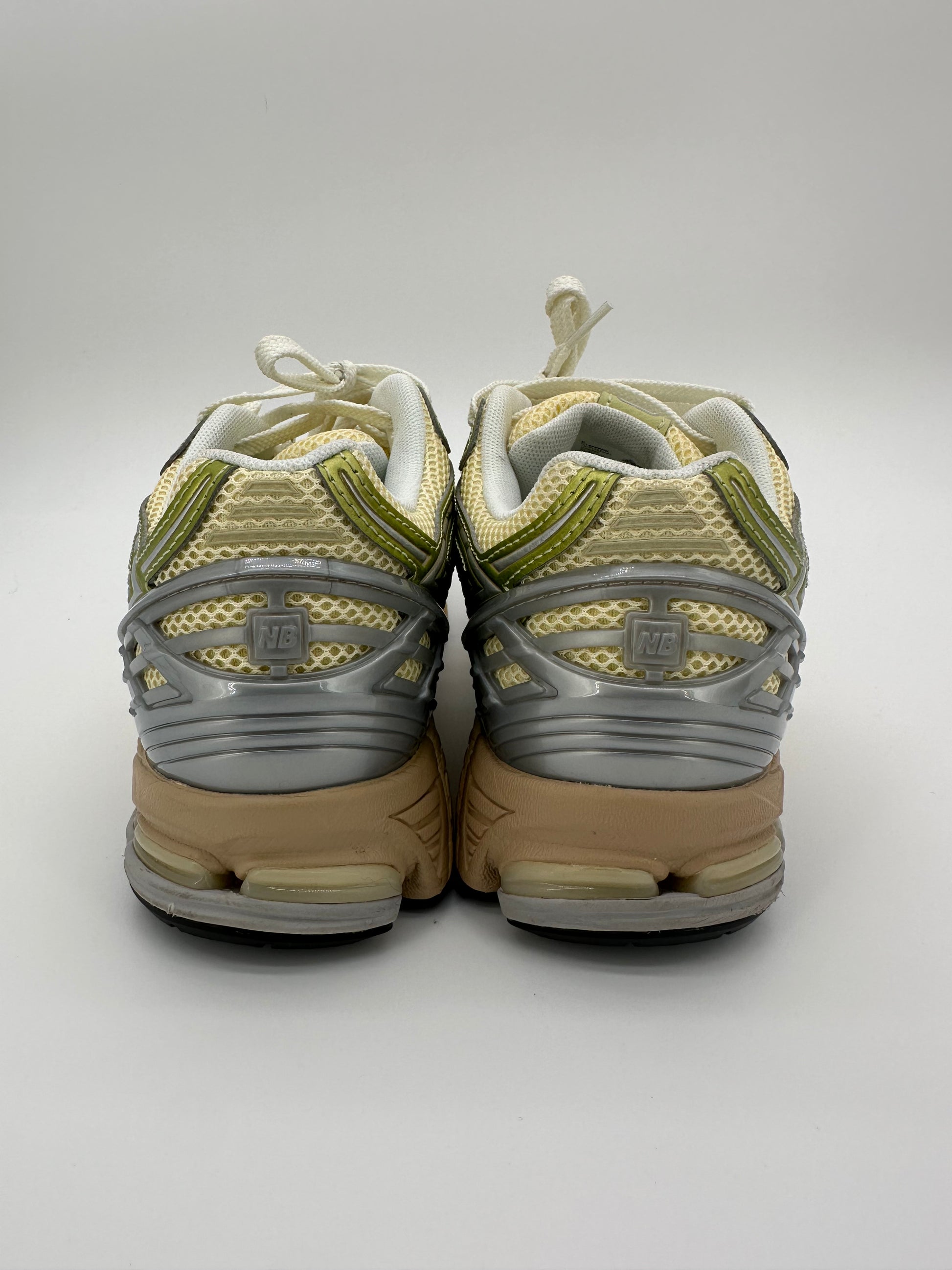 New Balance 1906R Yellow Parchment