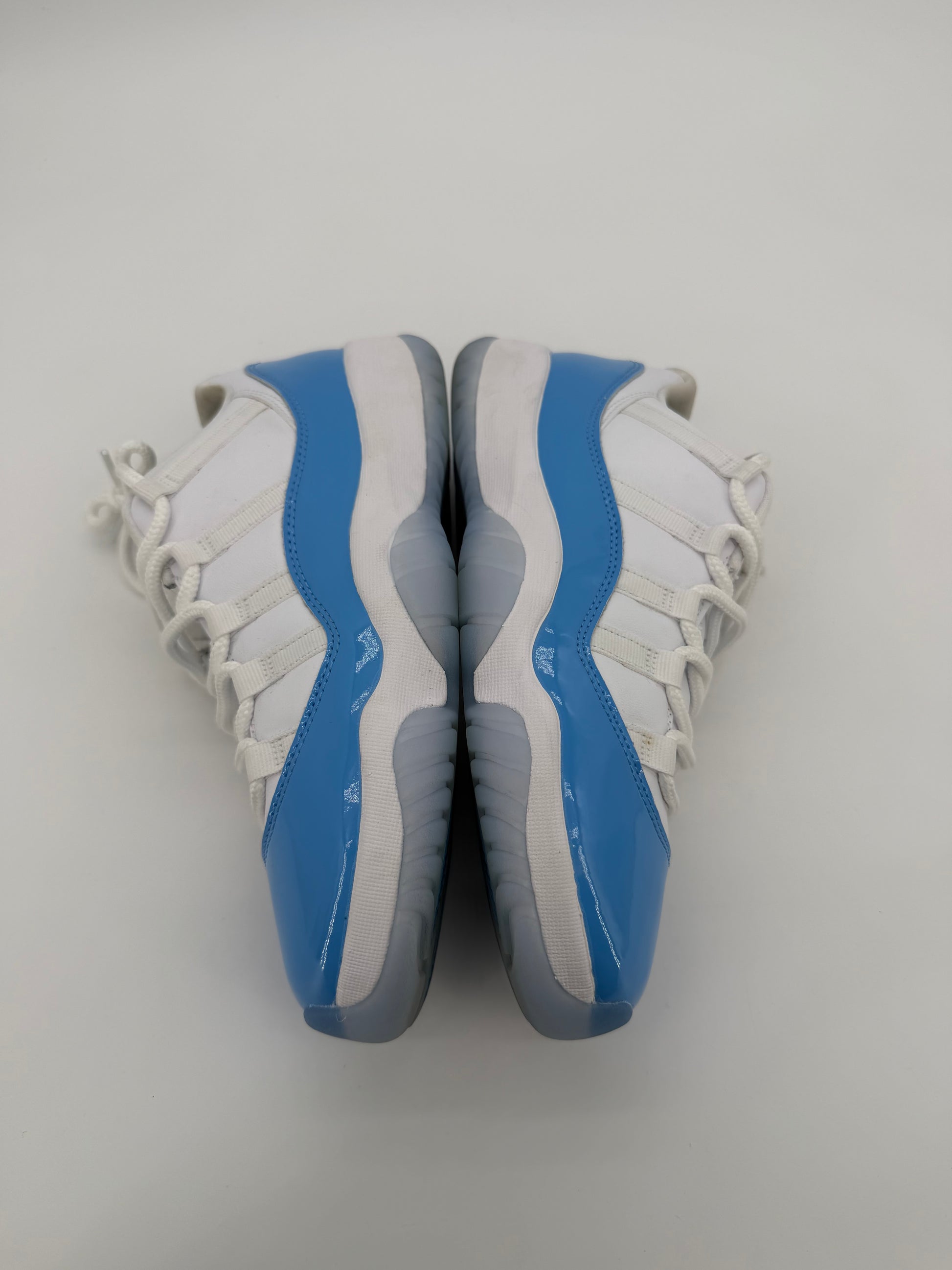 Jordan 11 Retro Low University Blue (2026)