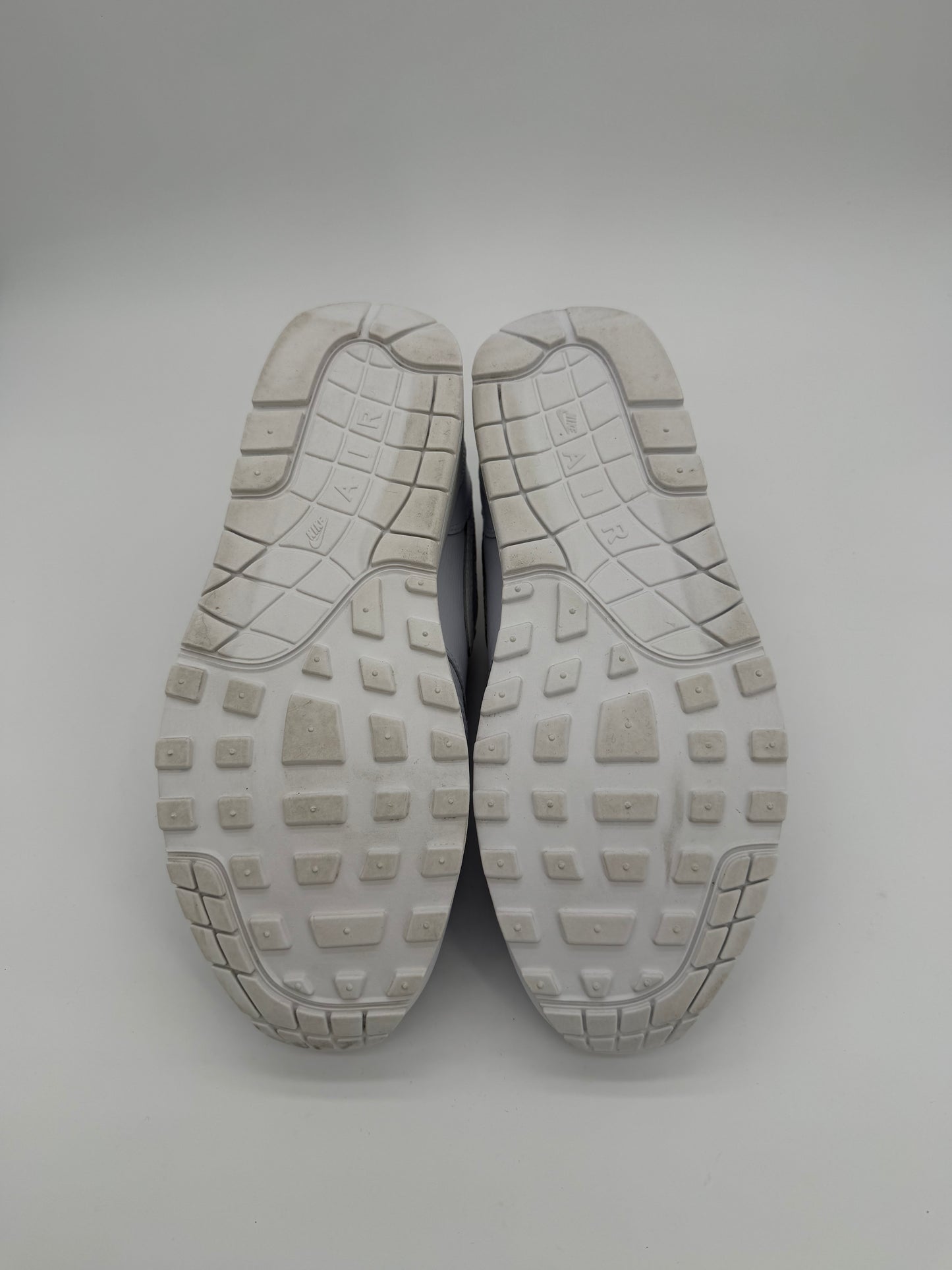 Nike Air Max 1 '87 SP Supreme Triple White