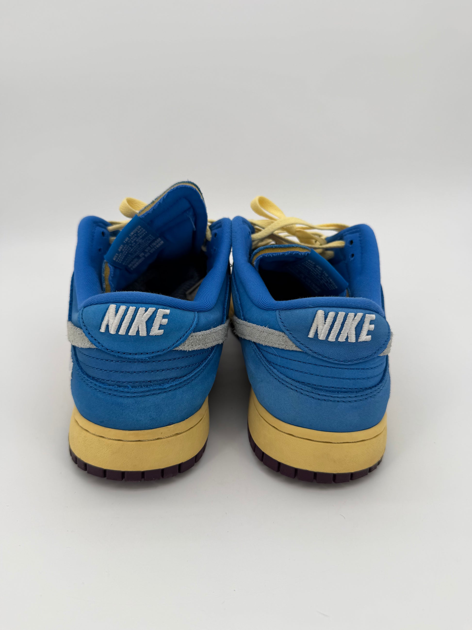Nike Dunk Low Undefeated 5 On It Dunk vs. AF1