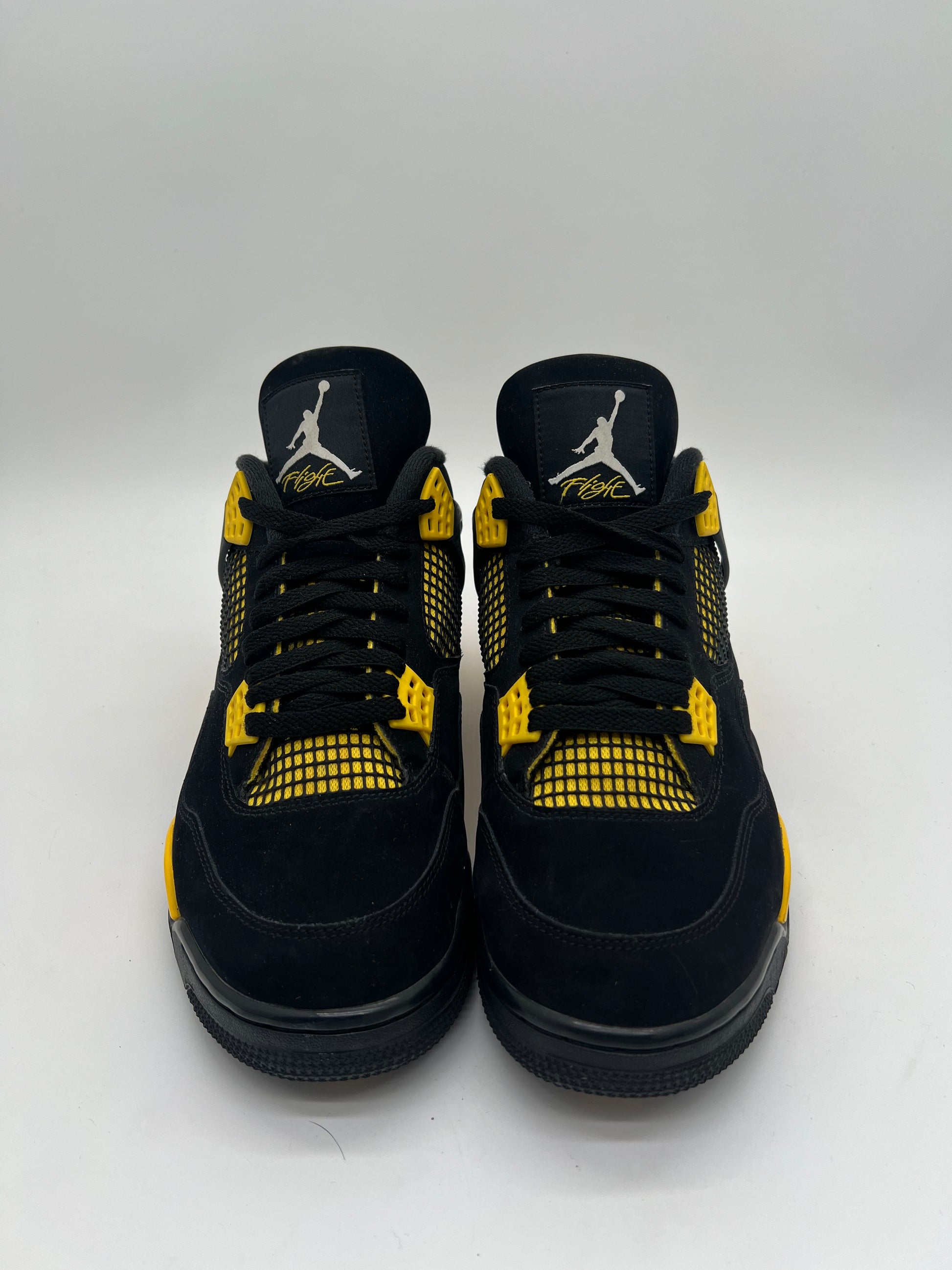 Jordan 4 Retro Thunder (2023)