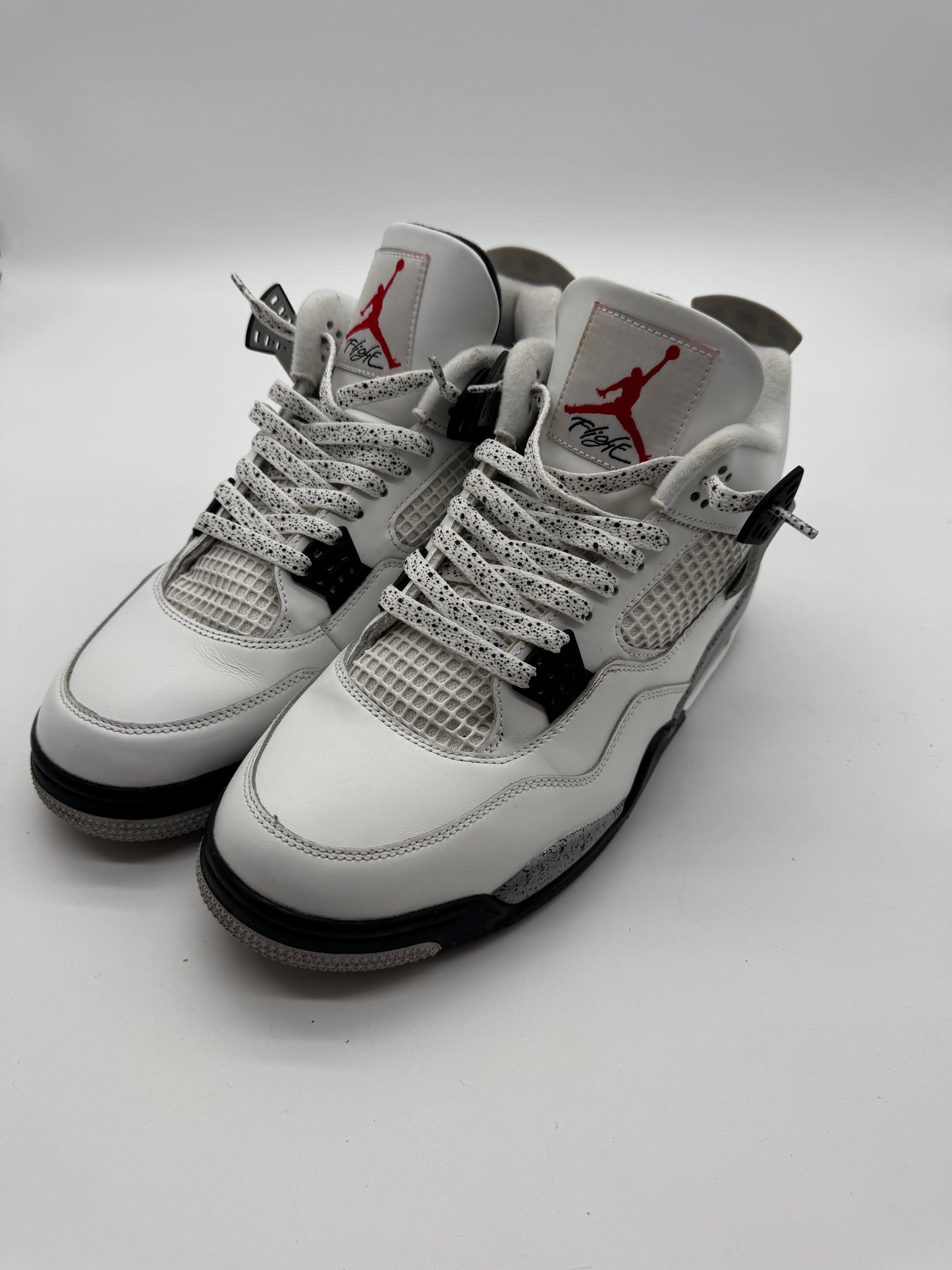 Jordan 4 Retro White Cement (2025)(extra laces)