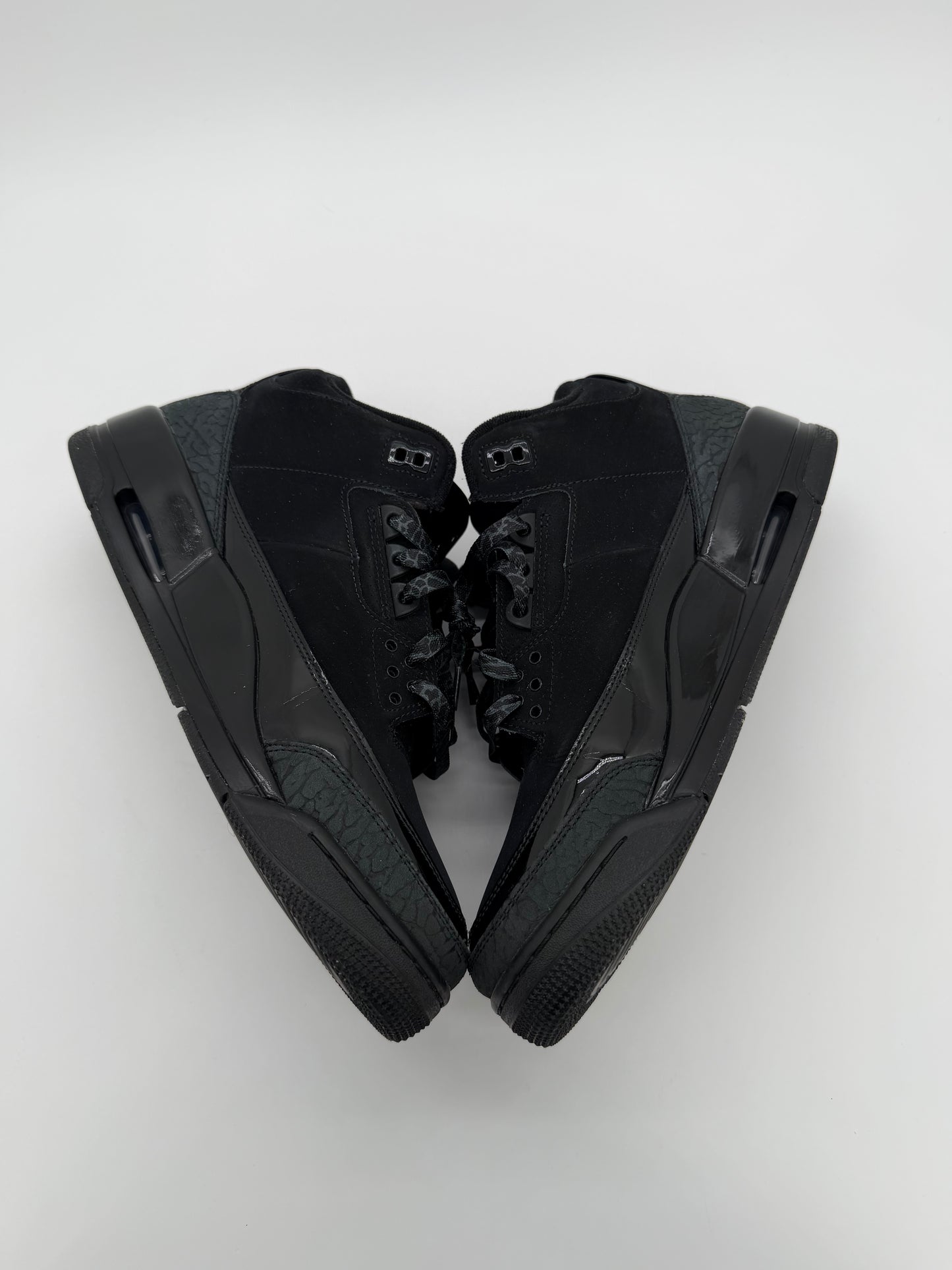 Jordan 3 Retro Black Cat (2025)