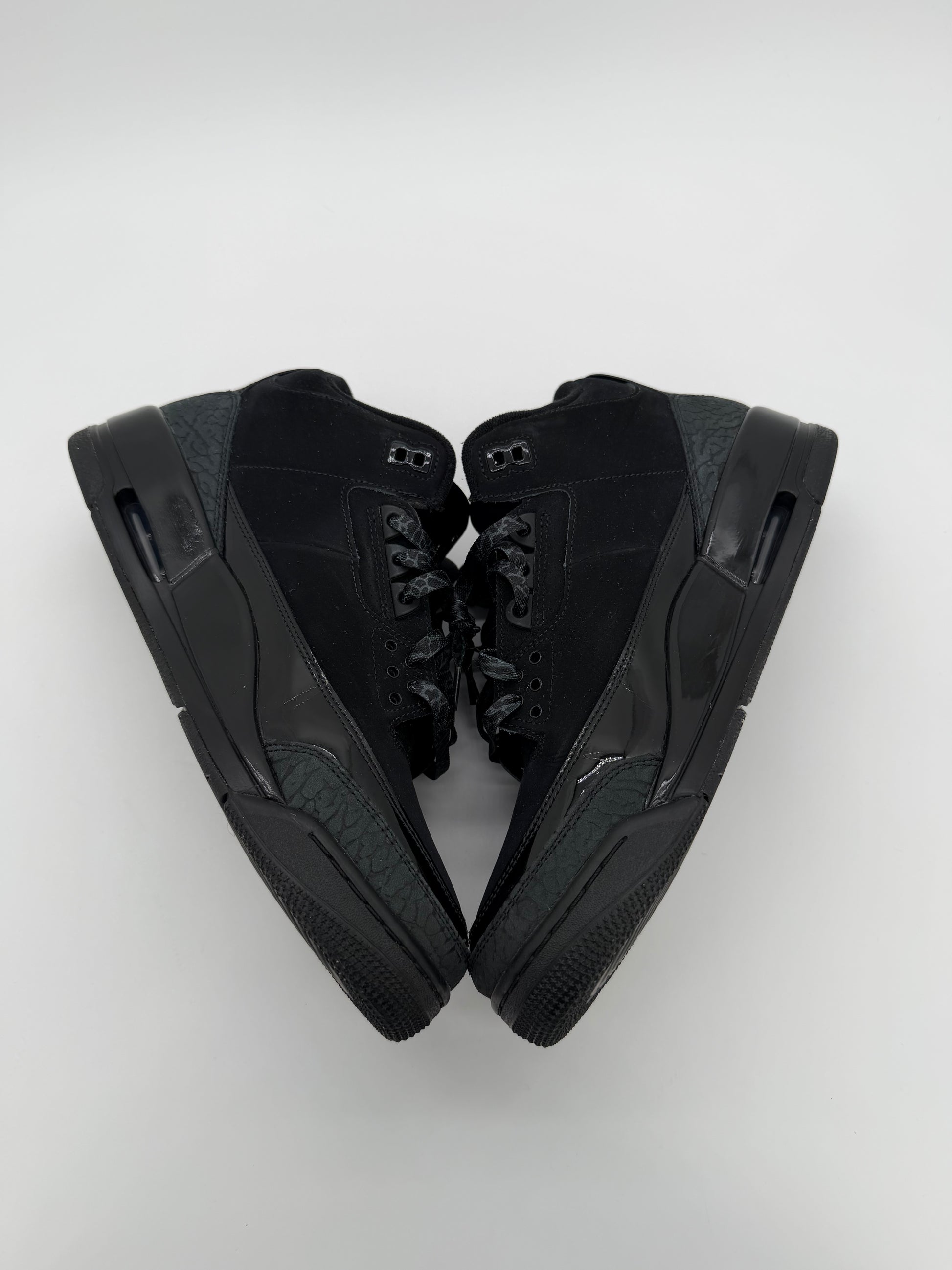 Jordan 3 Retro Black Cat (2025)