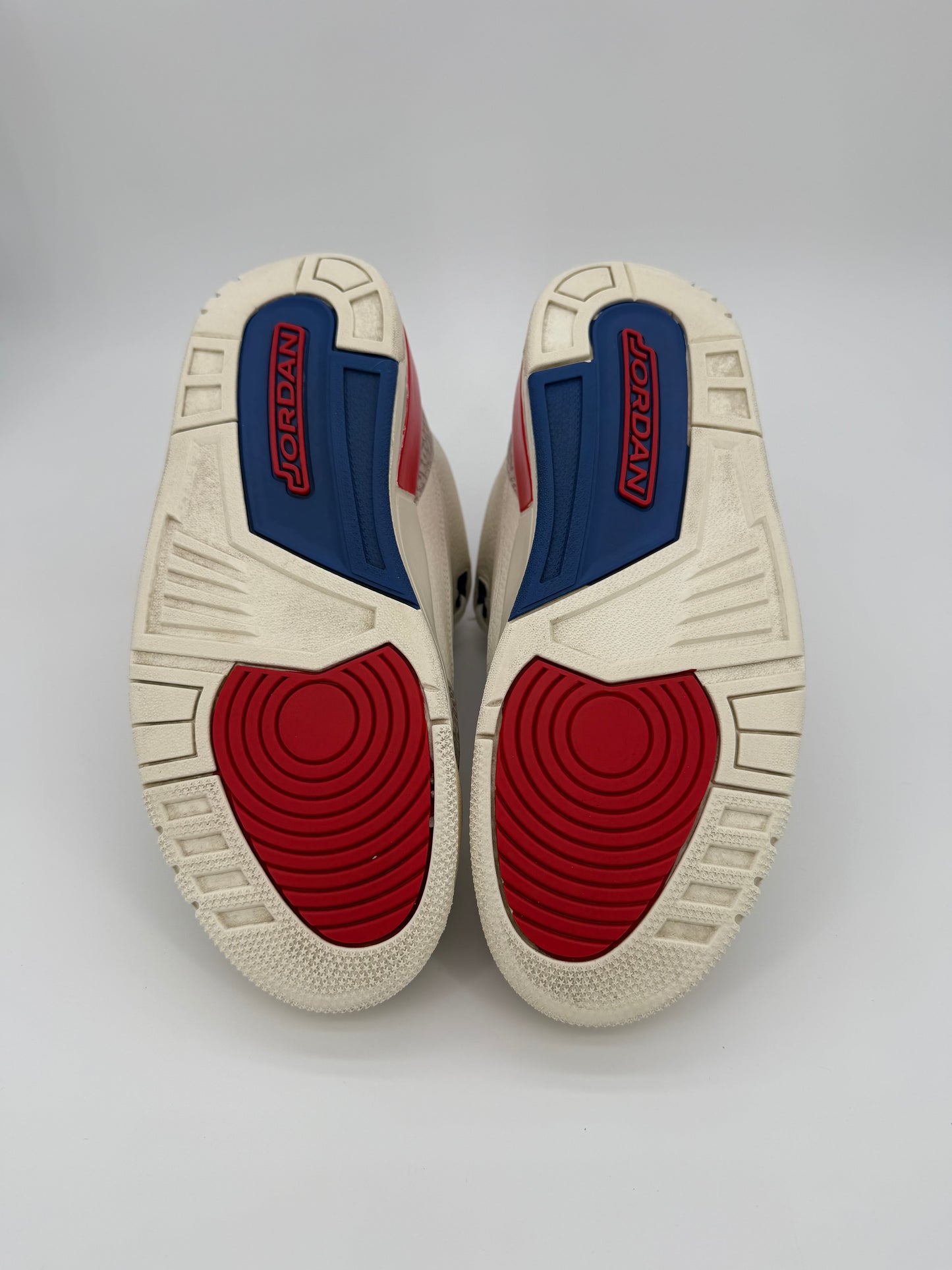 Jordan 3 Retro International Flight