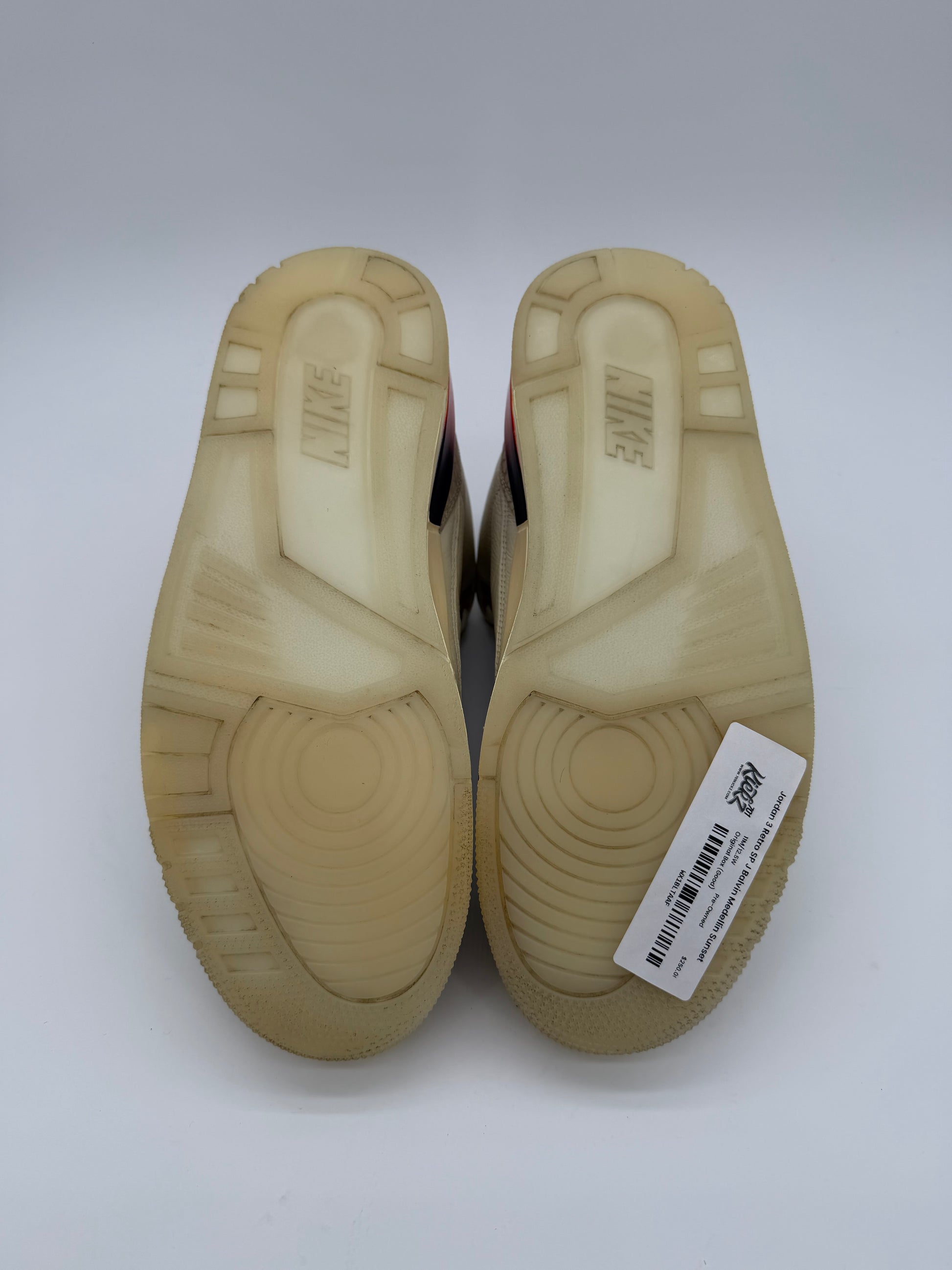 Jordan 3 Retro SP J Balvin Medellín Sunset