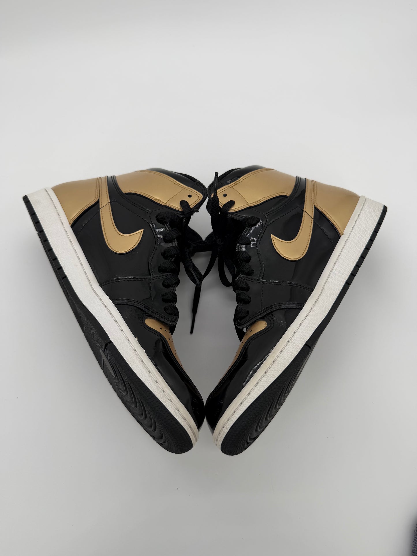 Jordan 1 Retro High NRG Patent Gold Toe