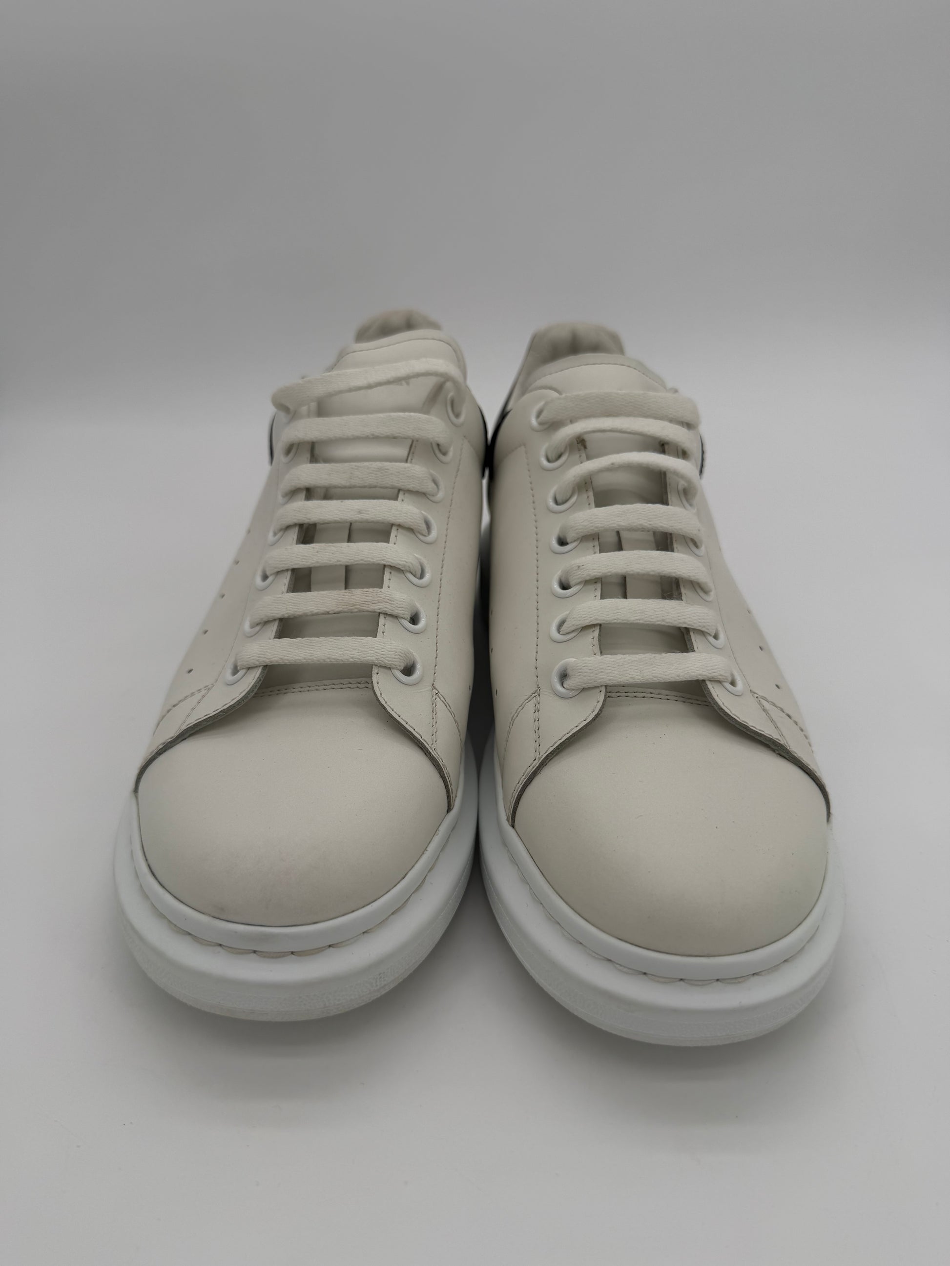Alexander McQueen Oversized White Black